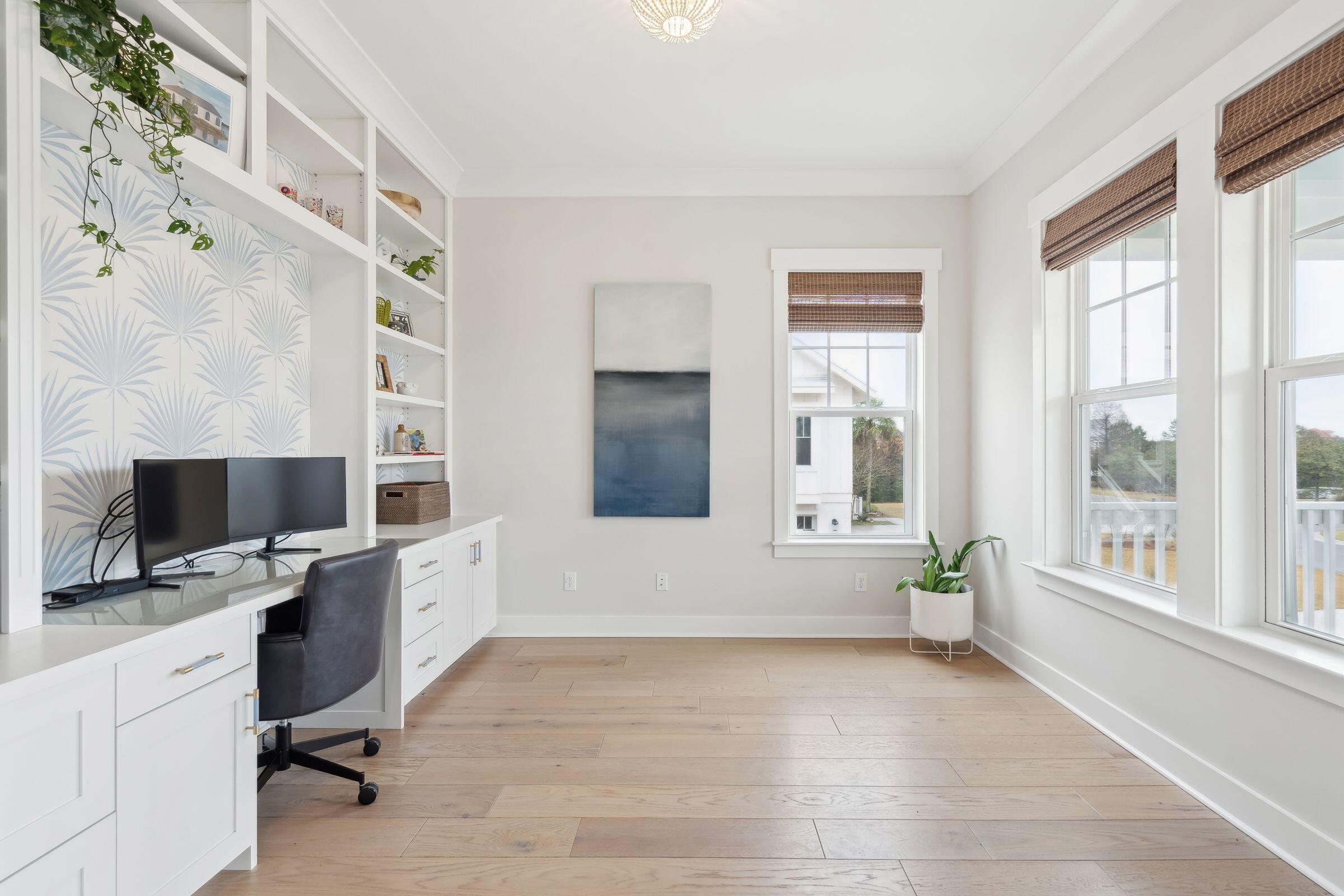 1604 Bernier Commons