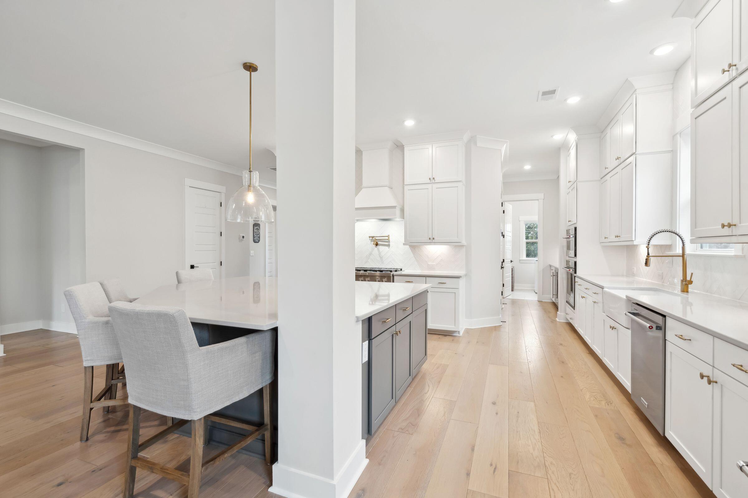 1604 Bernier Commons