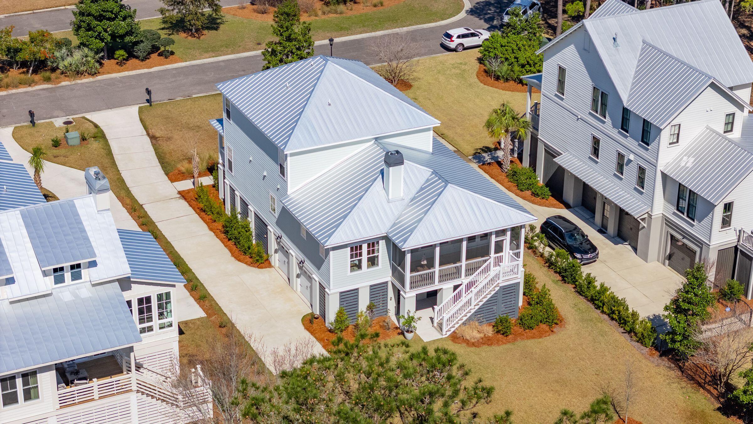 1604 Bernier Commons