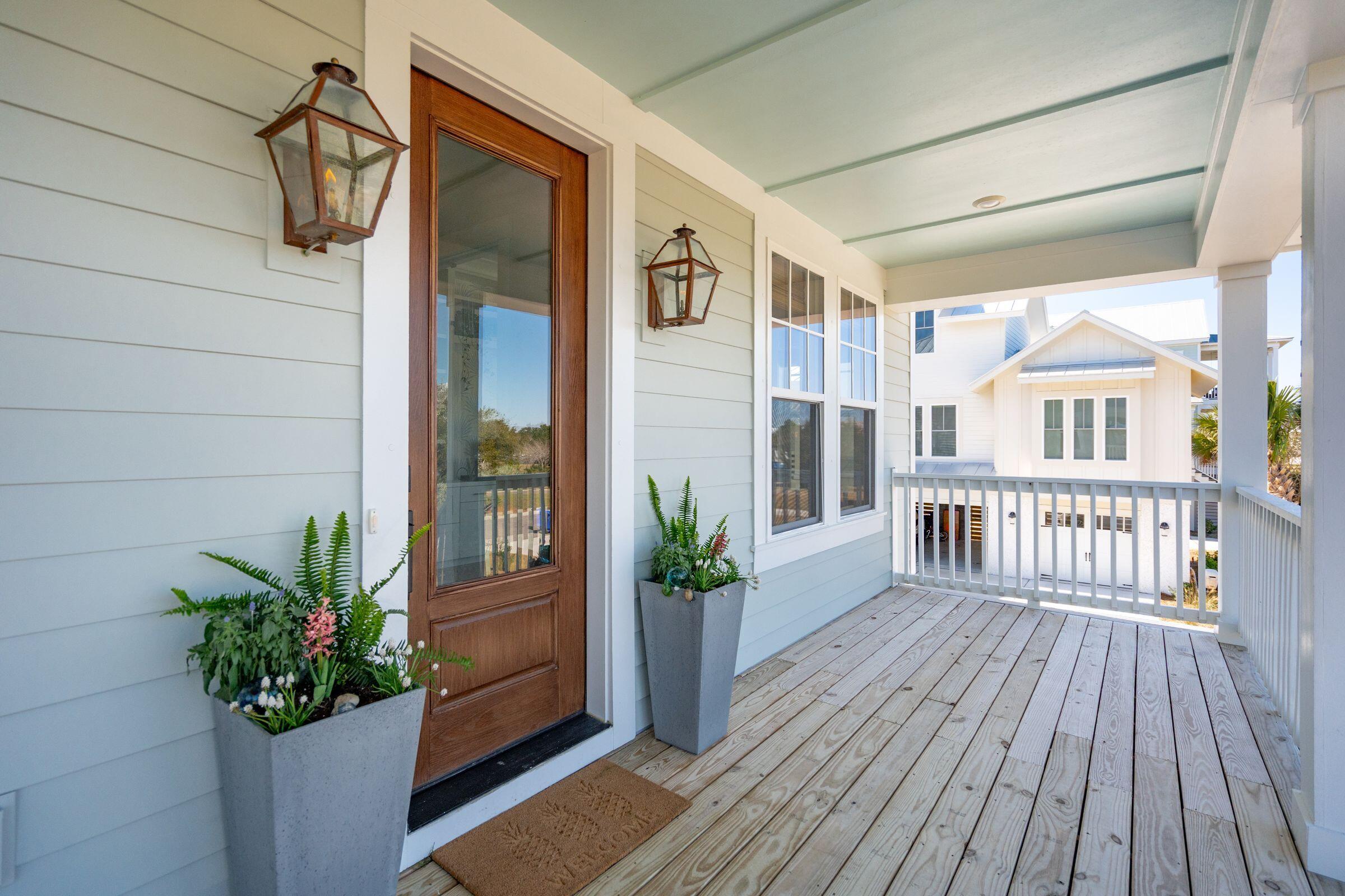 1604 Bernier Commons