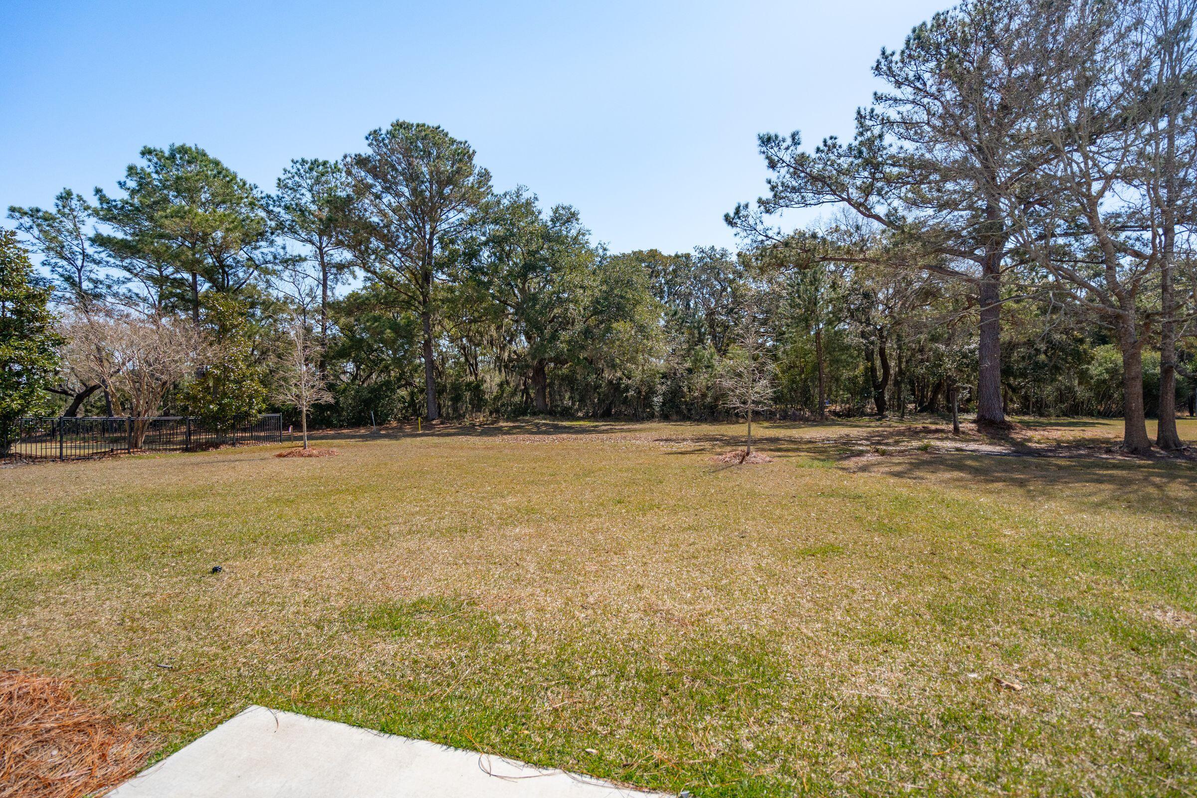 1604 Bernier Commons