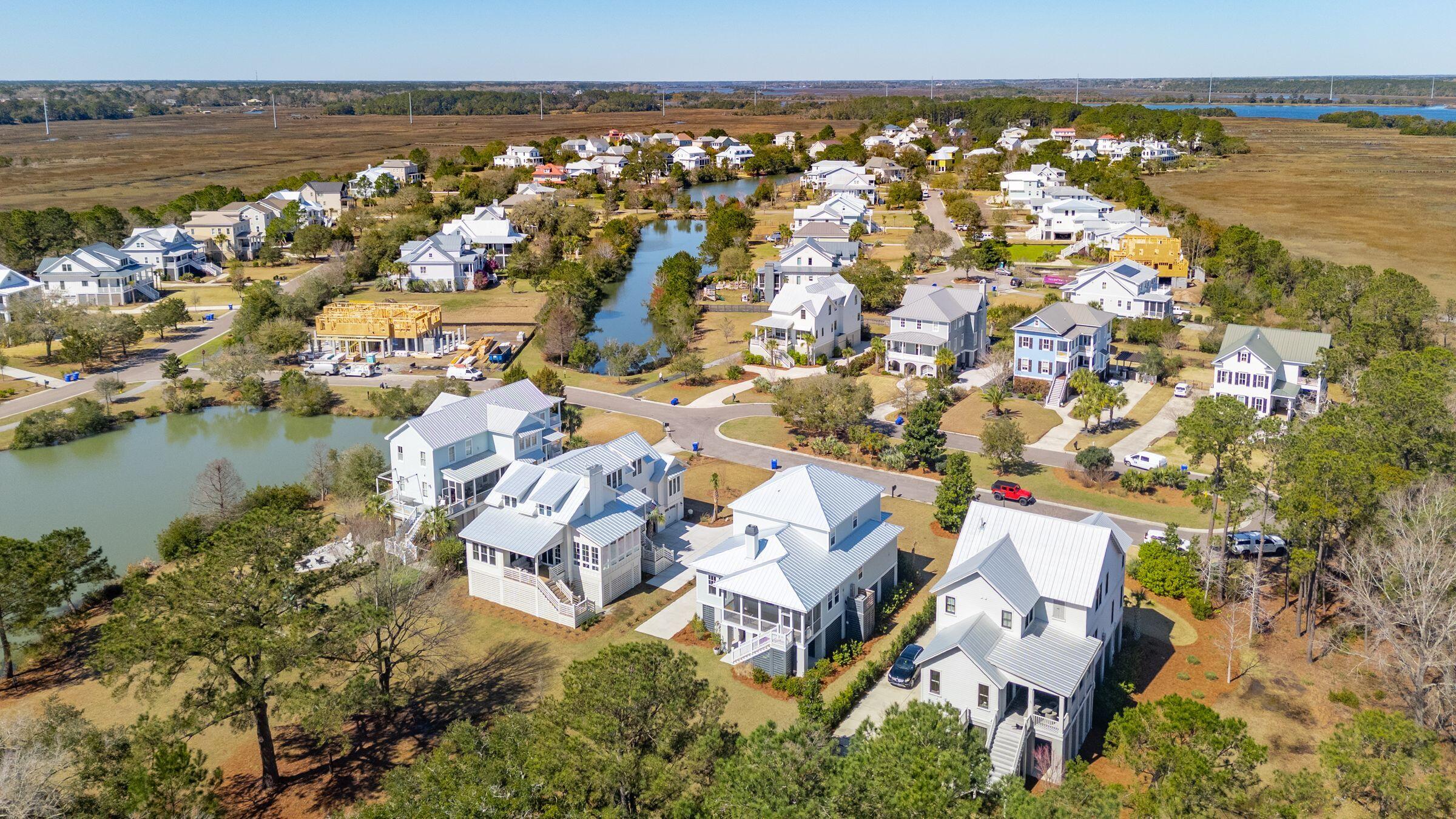 1604 Bernier Commons