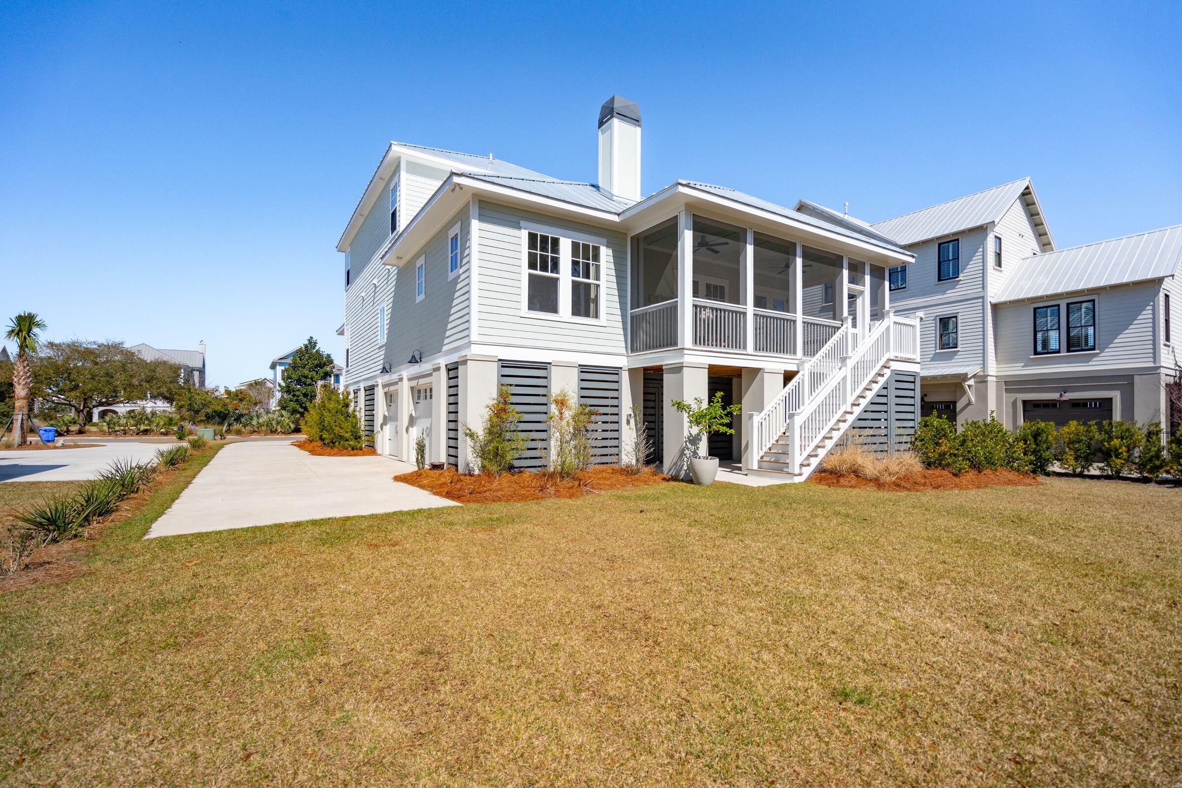 1604 Bernier Commons