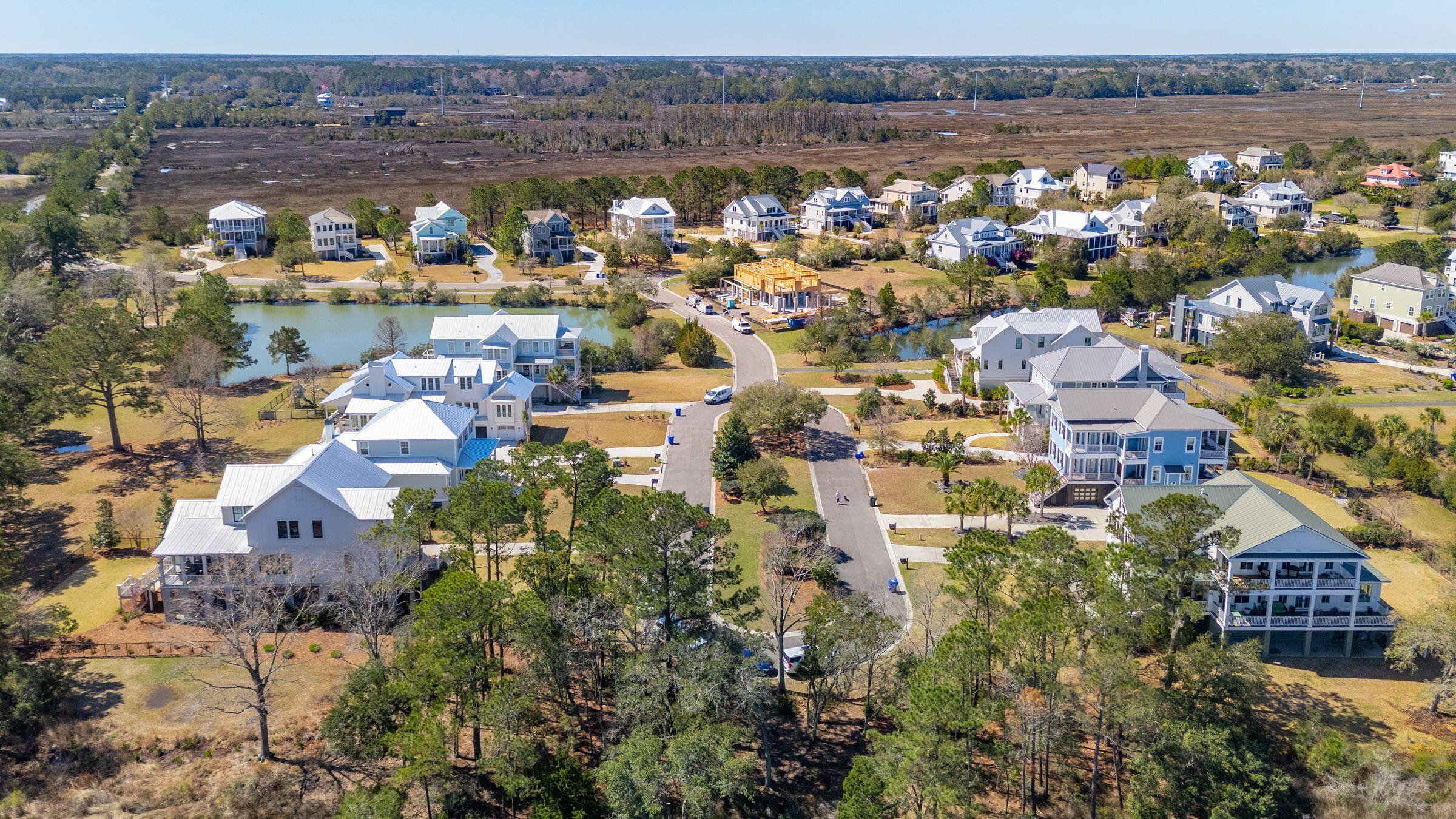 1604 Bernier Commons