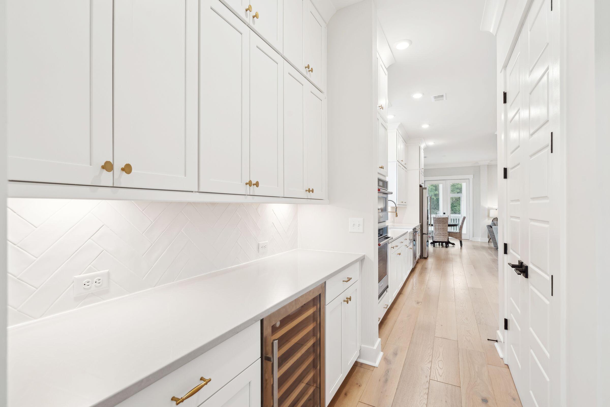 1604 Bernier Commons