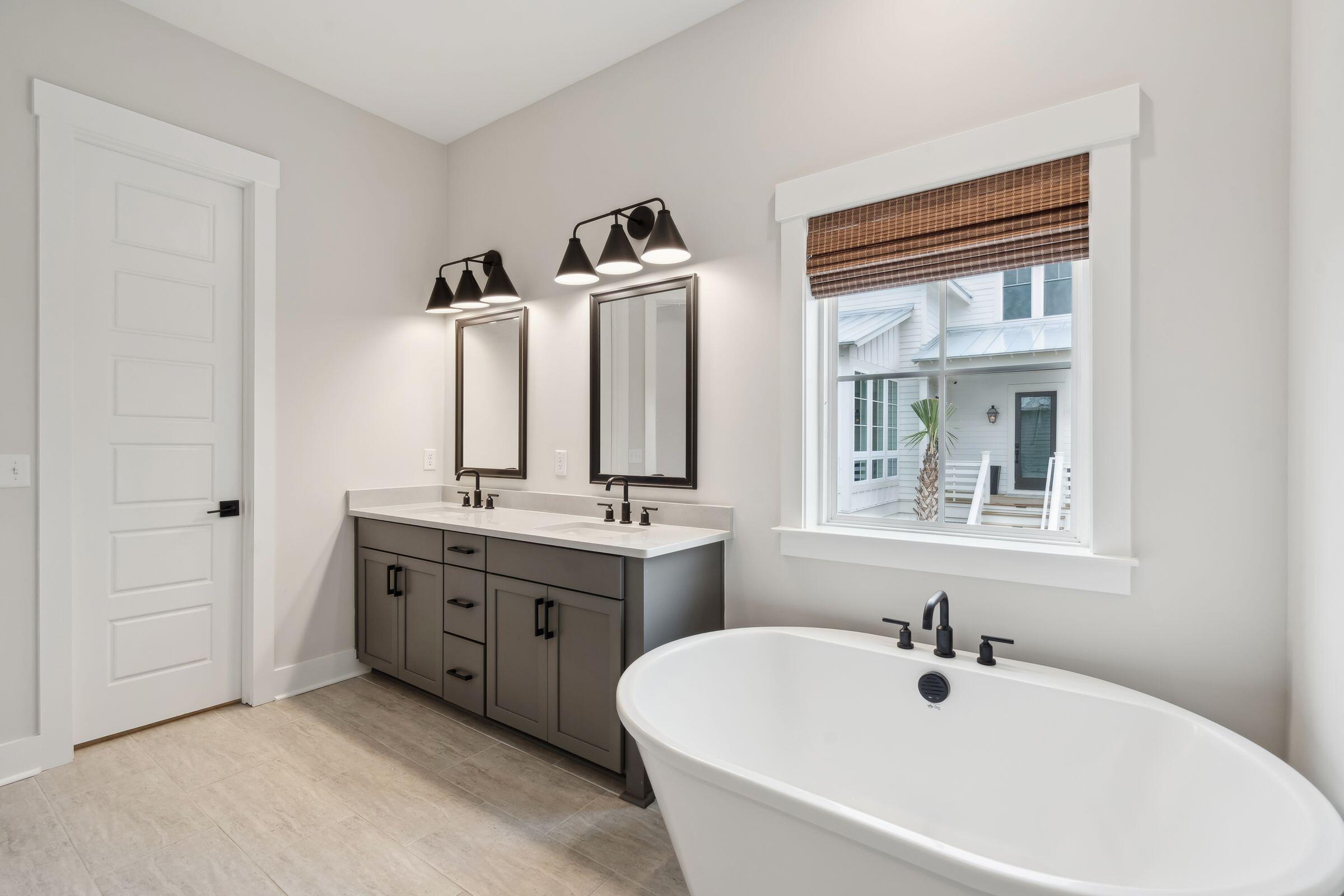 1604 Bernier Commons