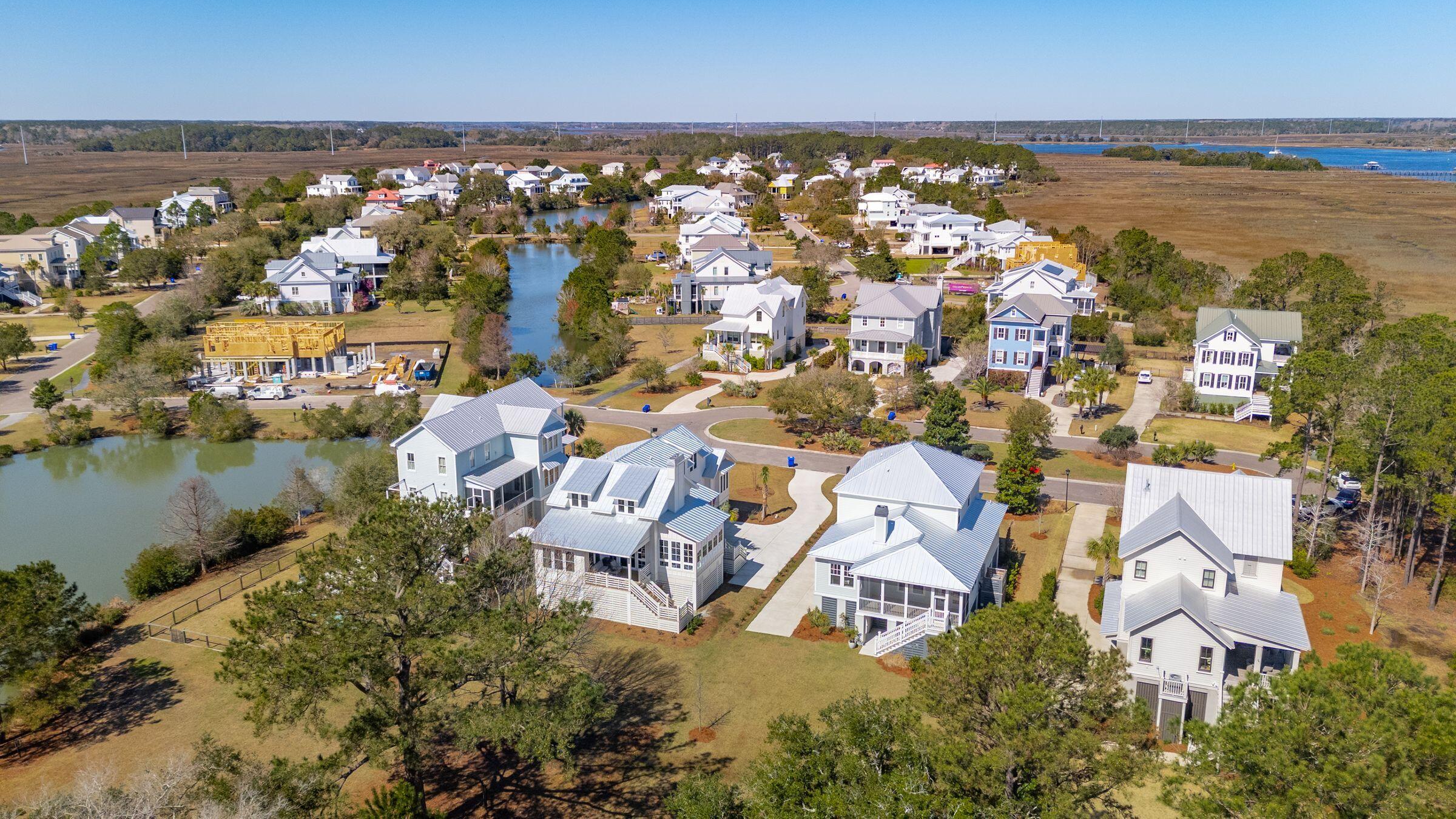 1604 Bernier Commons