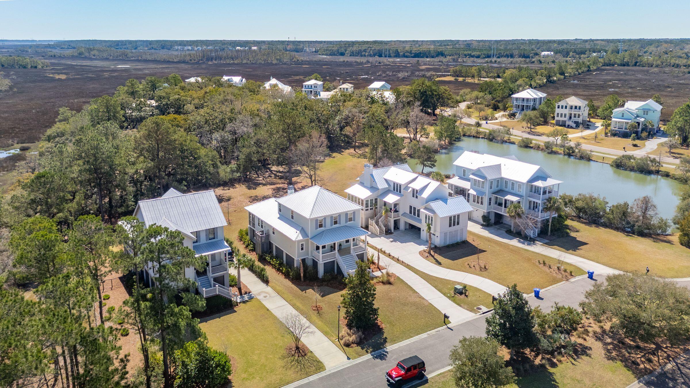 1604 Bernier Commons