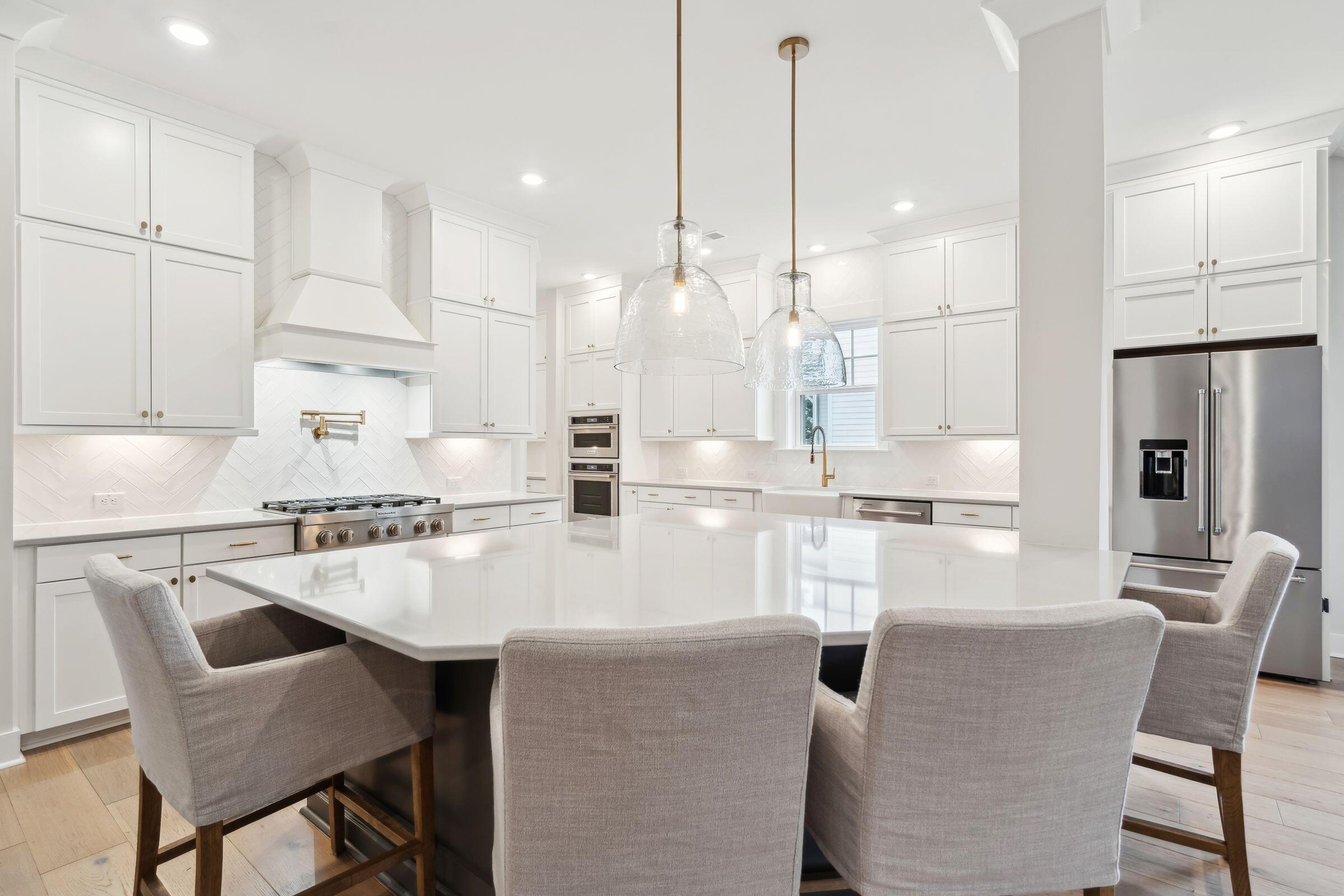 1604 Bernier Commons