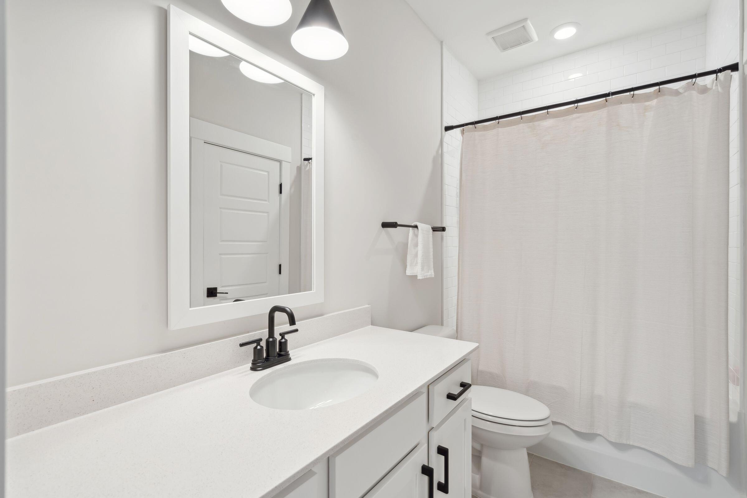 1604 Bernier Commons