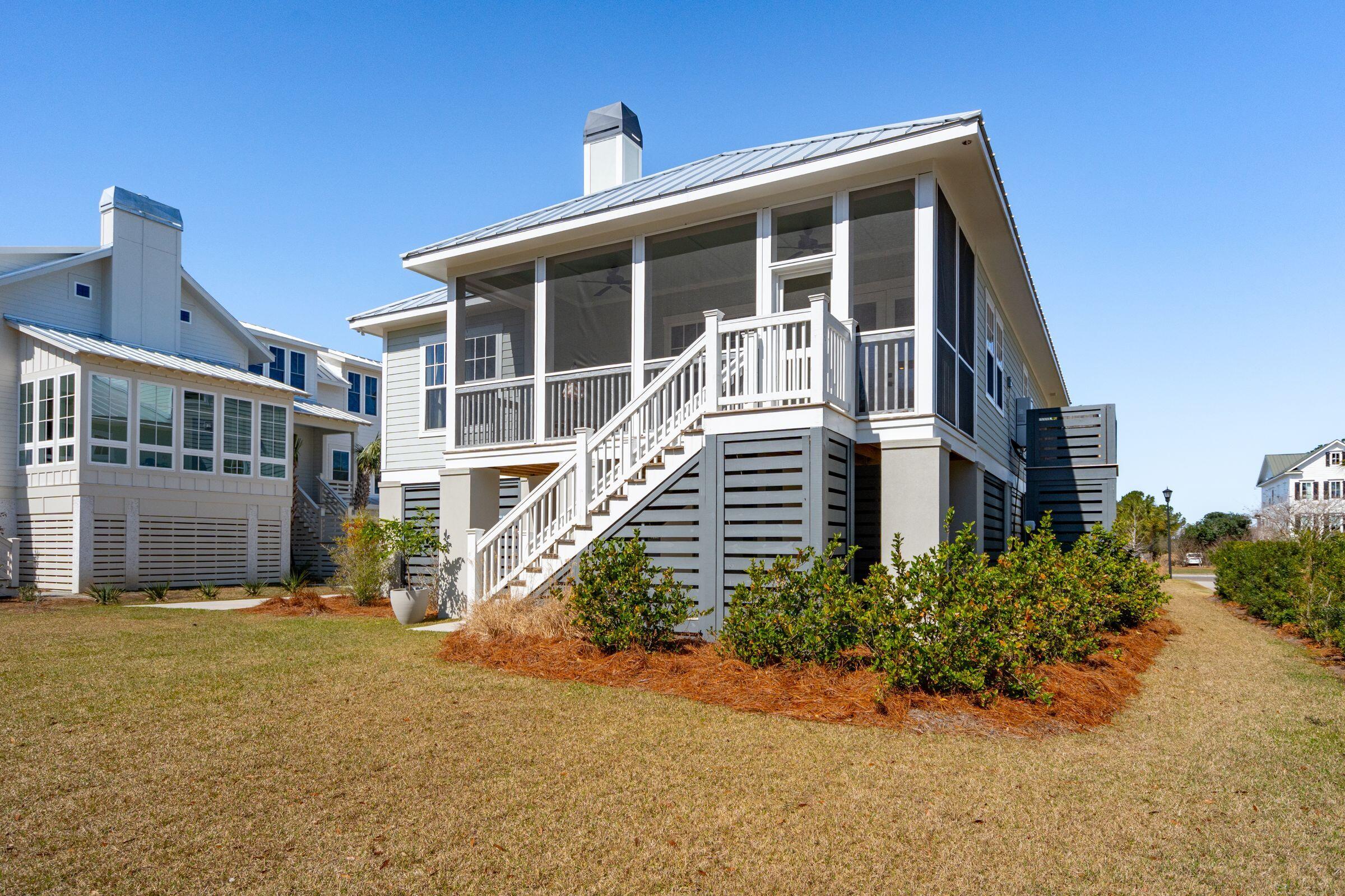 1604 Bernier Commons