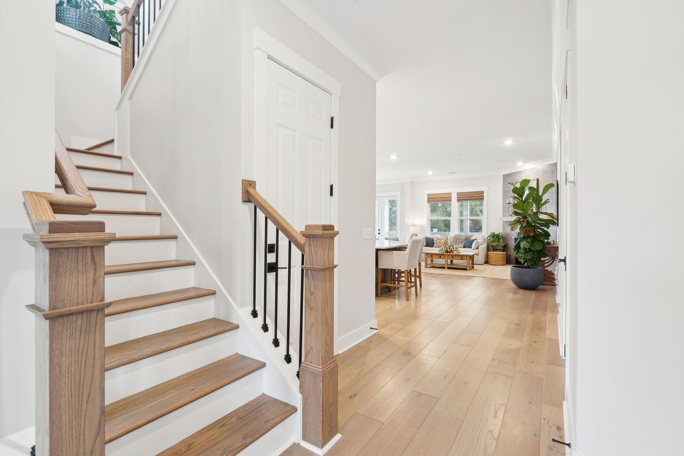 1604 Bernier Commons