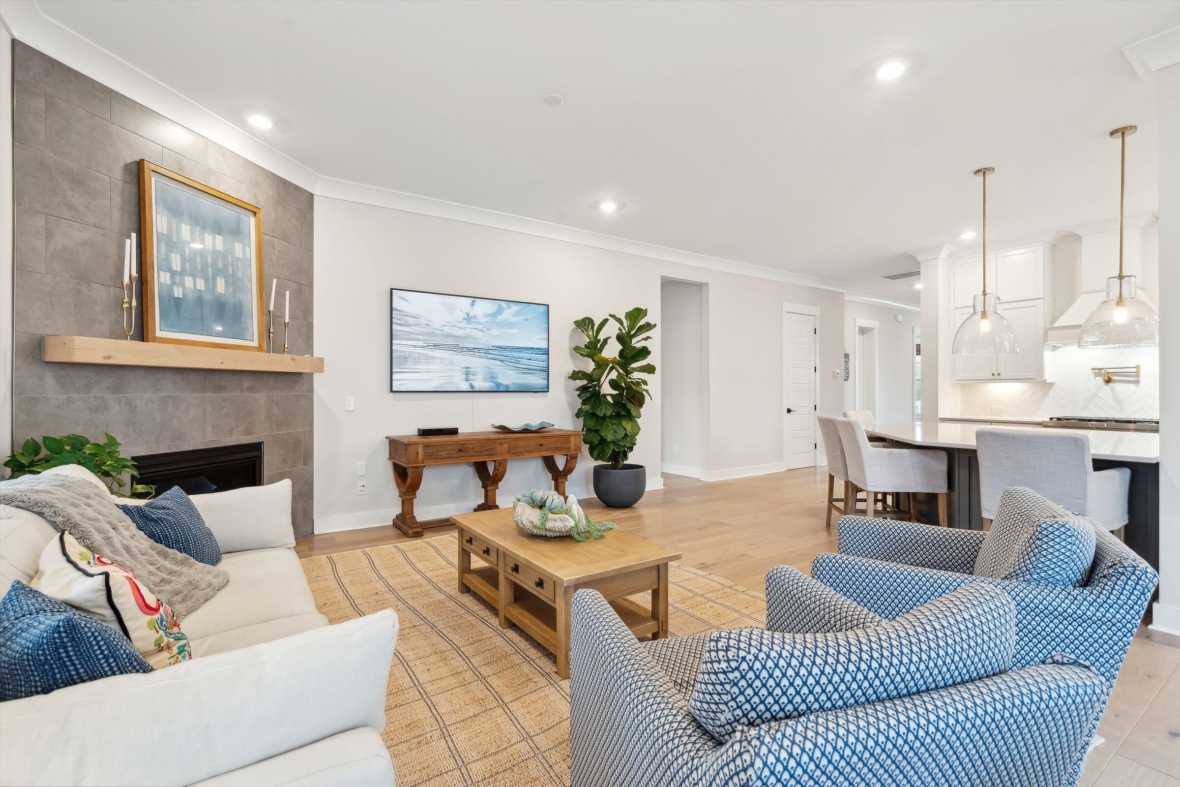 1604 Bernier Commons