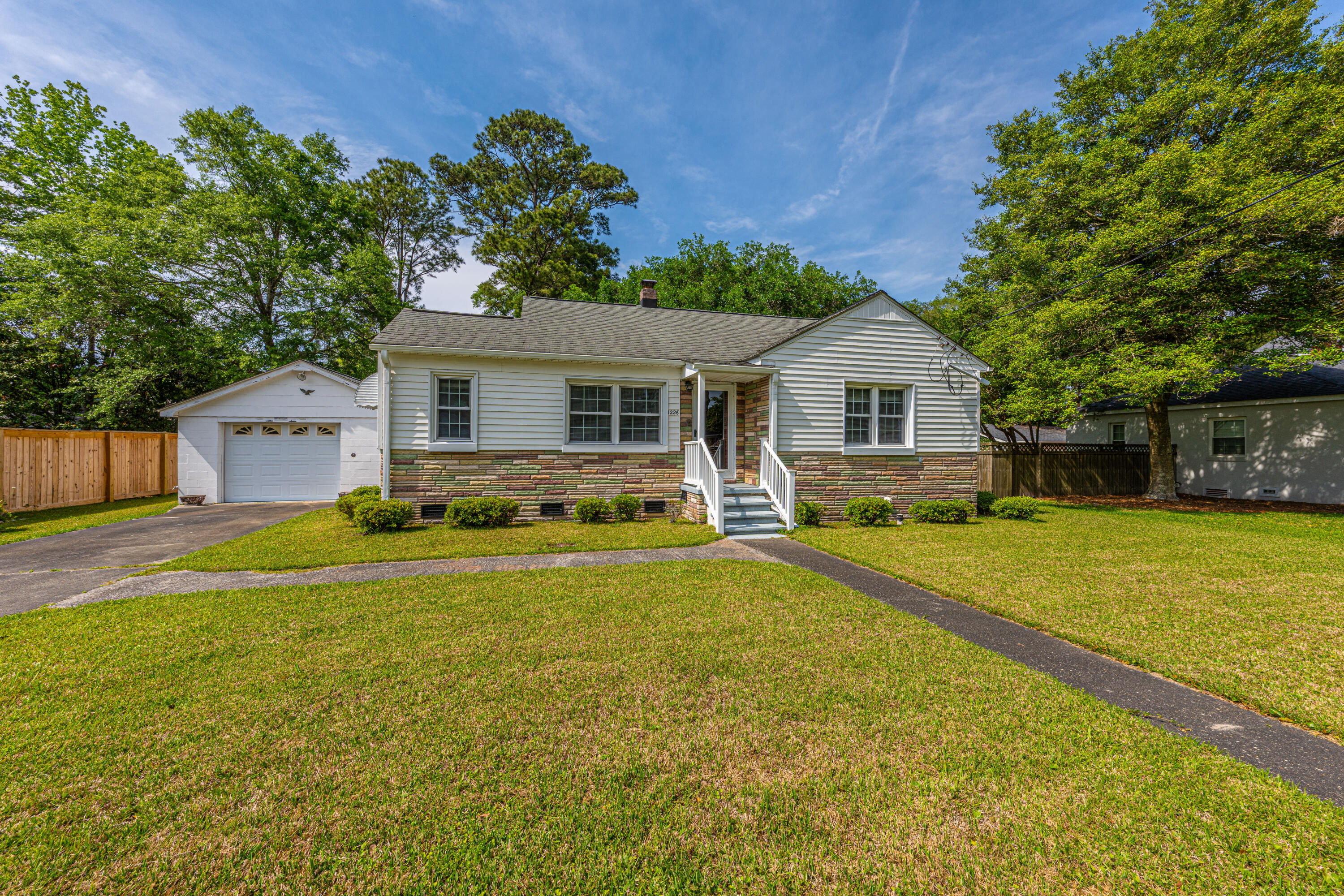 1226 Forestwood Drive