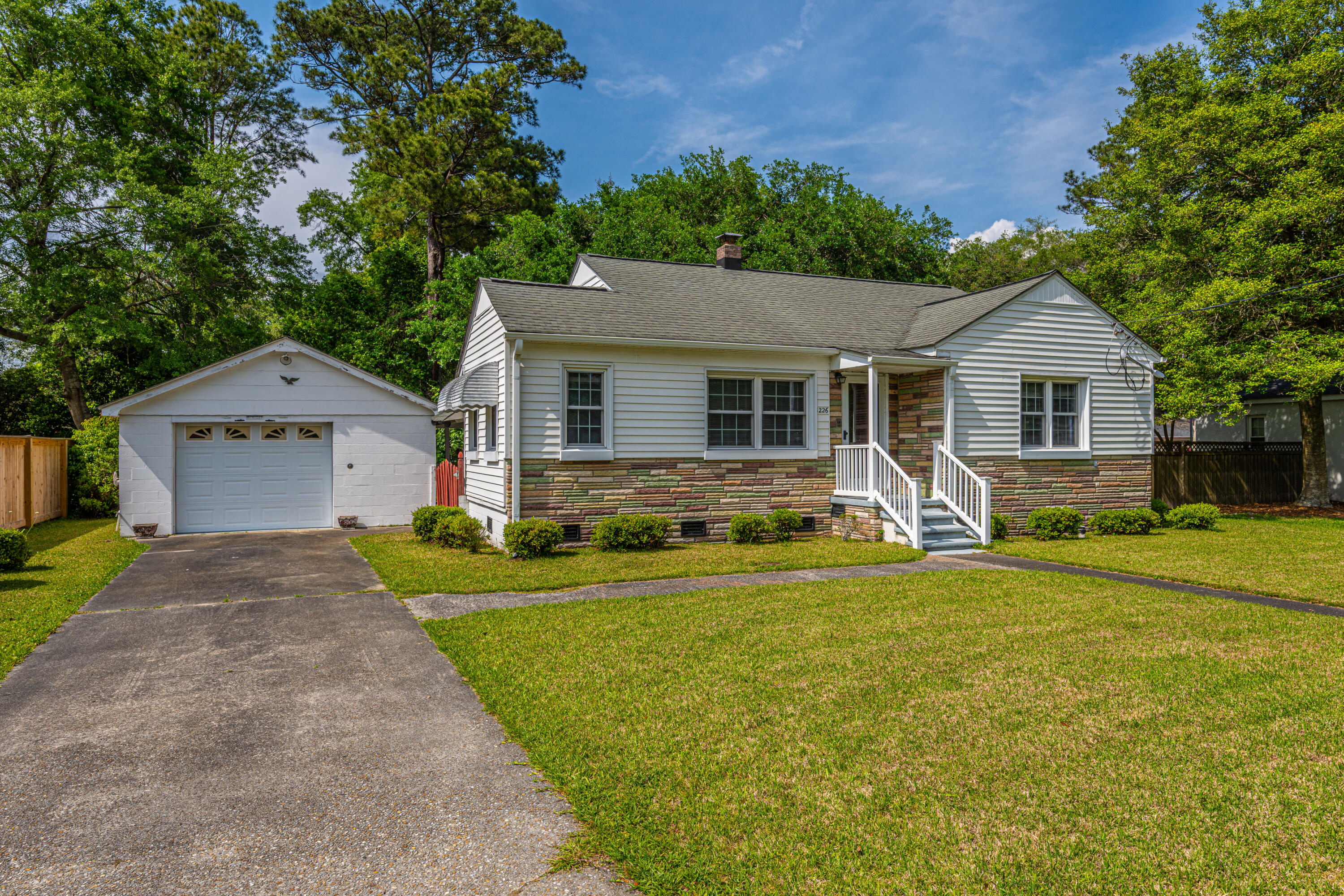 1226 Forestwood Drive