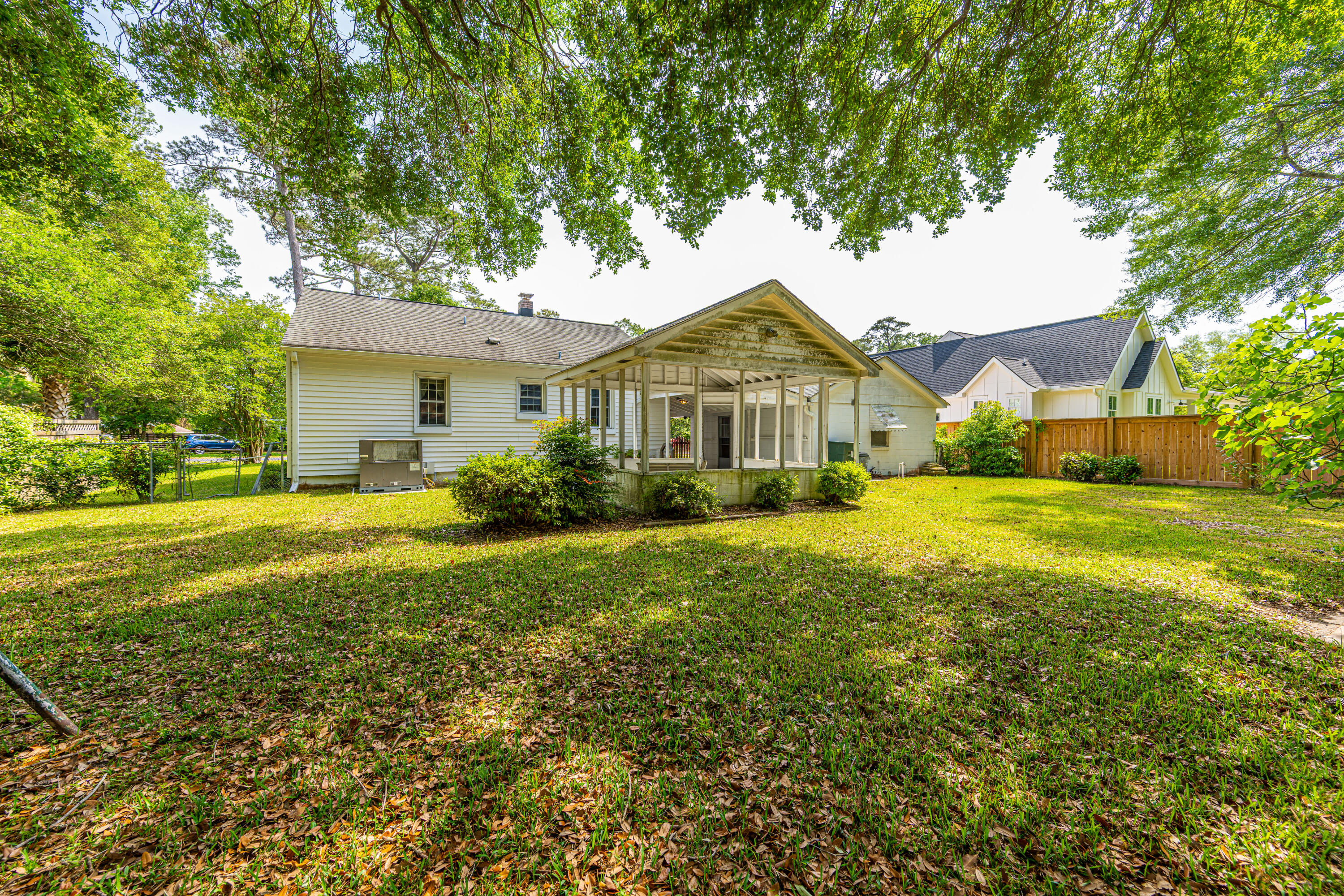 1226 Forestwood Drive