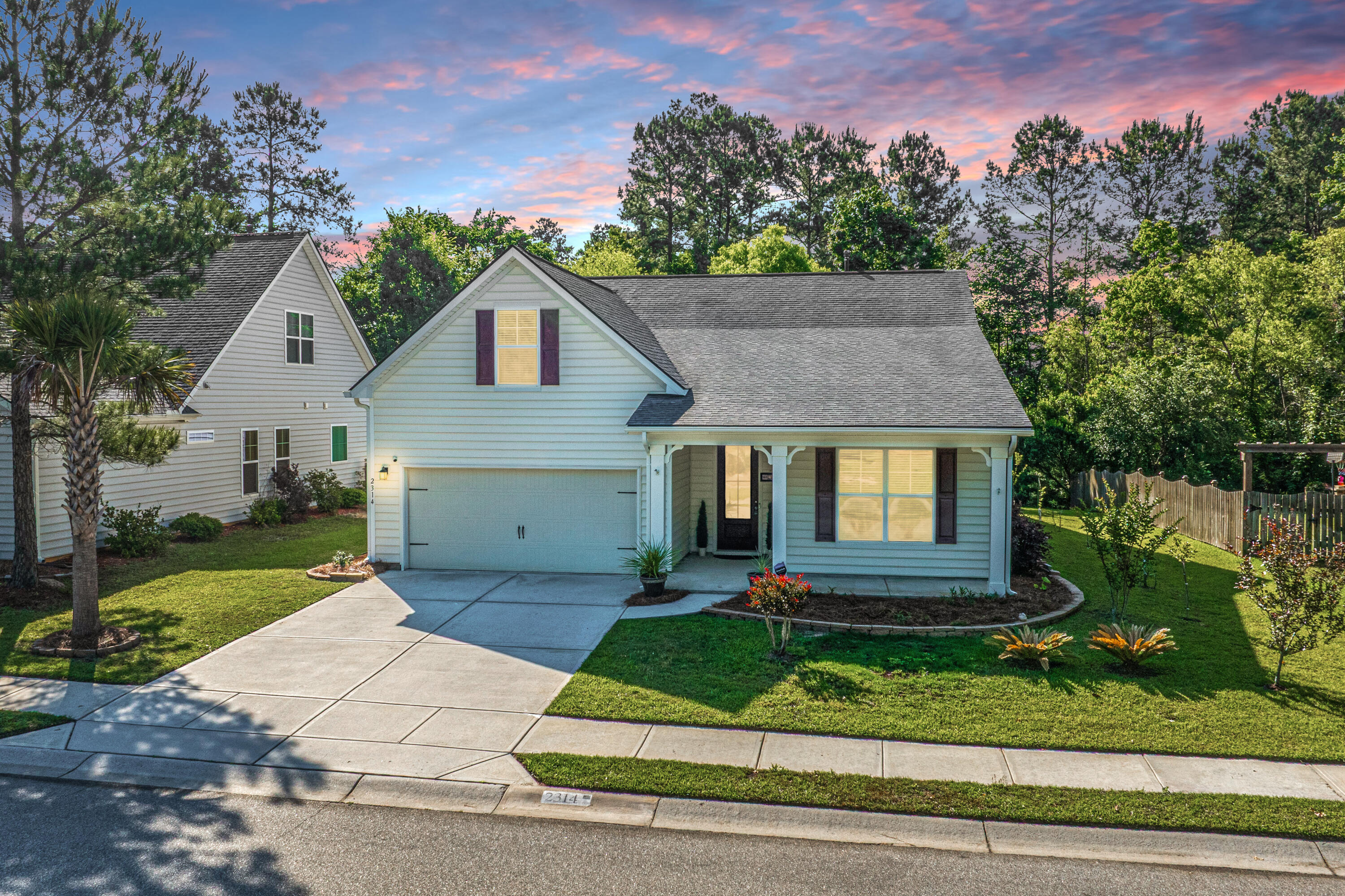 2314 Hummingbird Lane