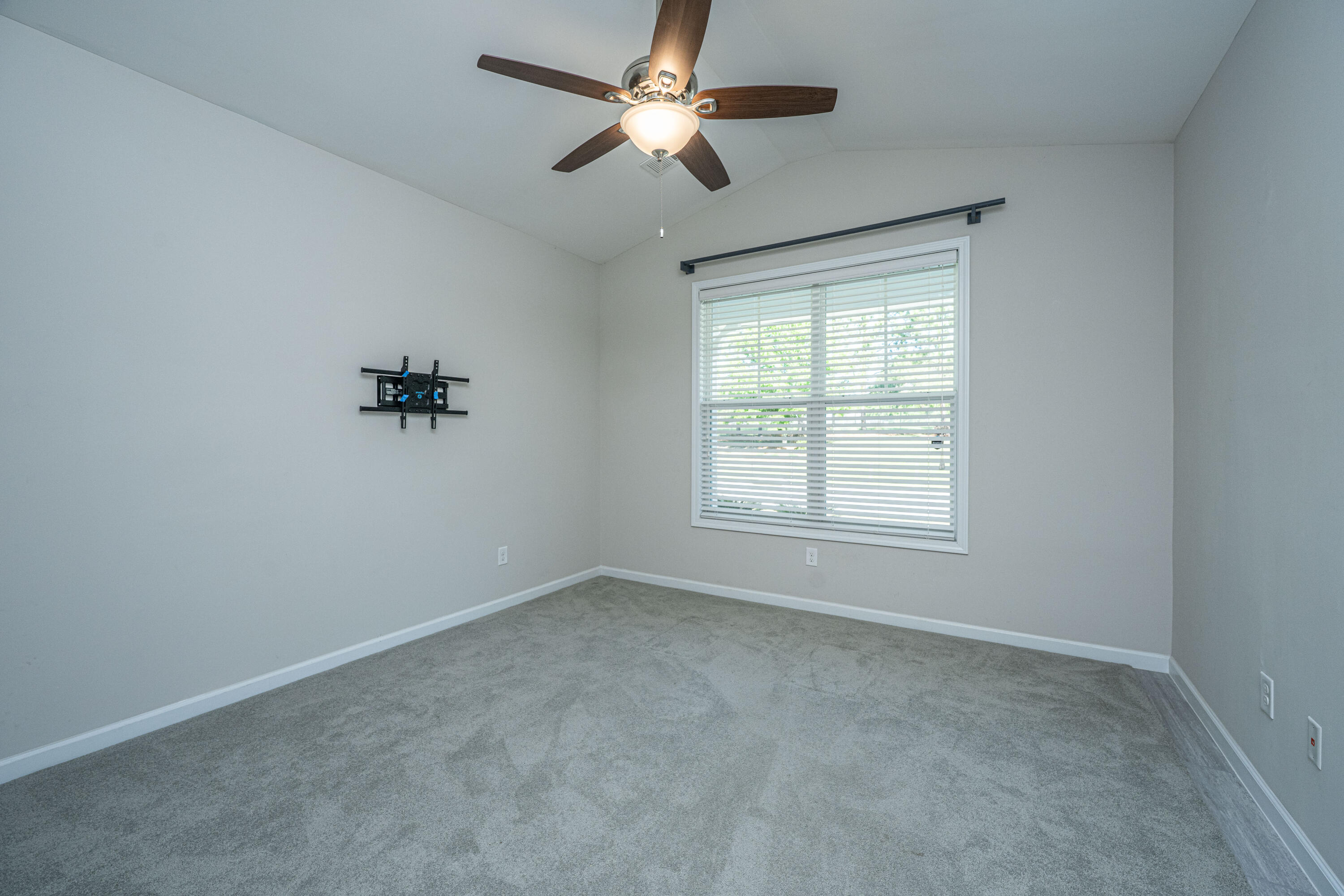 2314 Hummingbird Lane