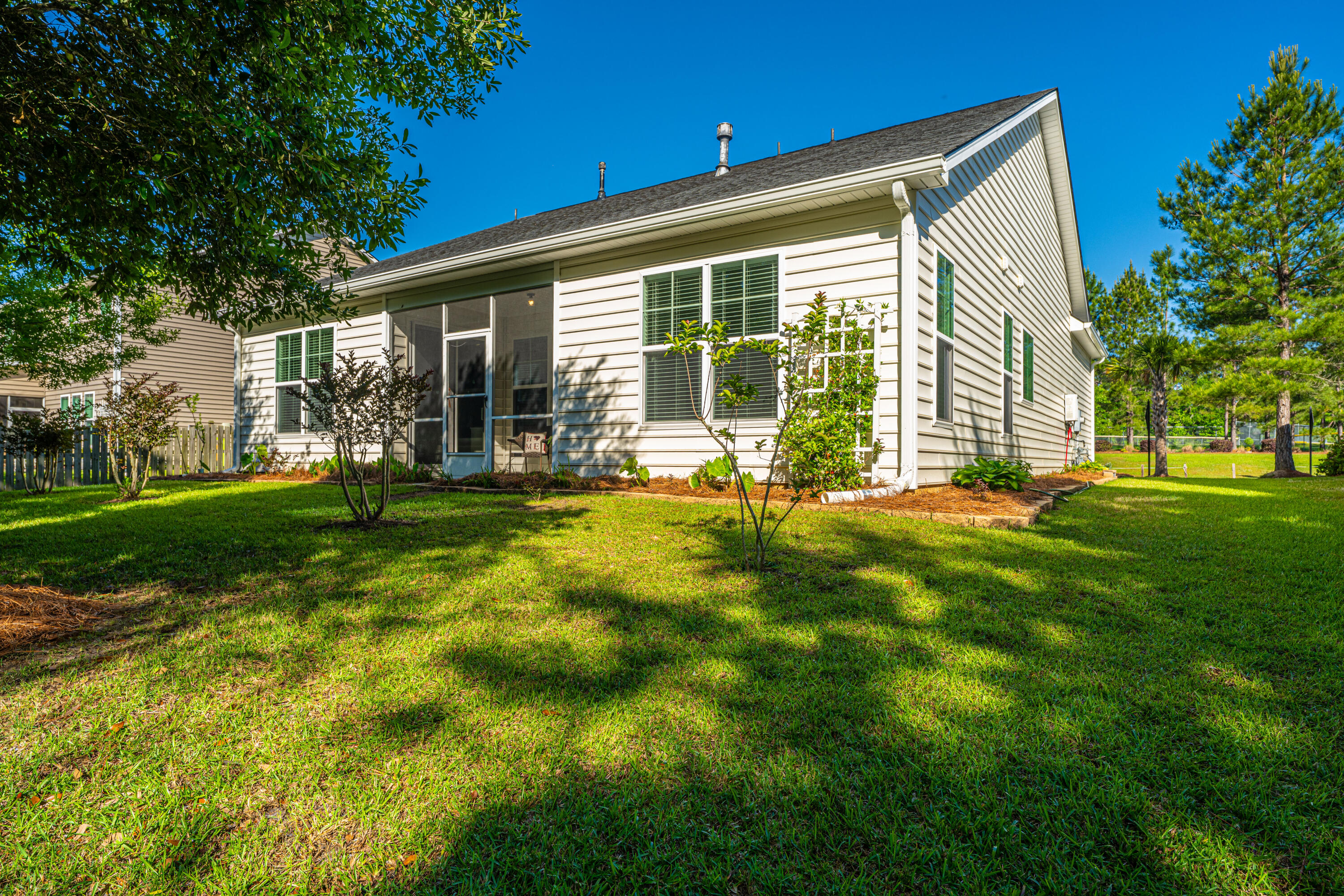 2314 Hummingbird Lane