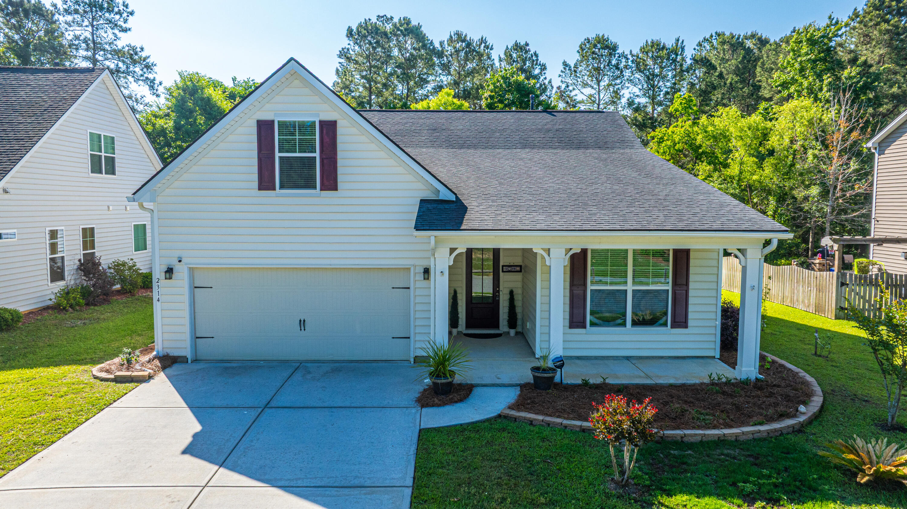 2314 Hummingbird Lane