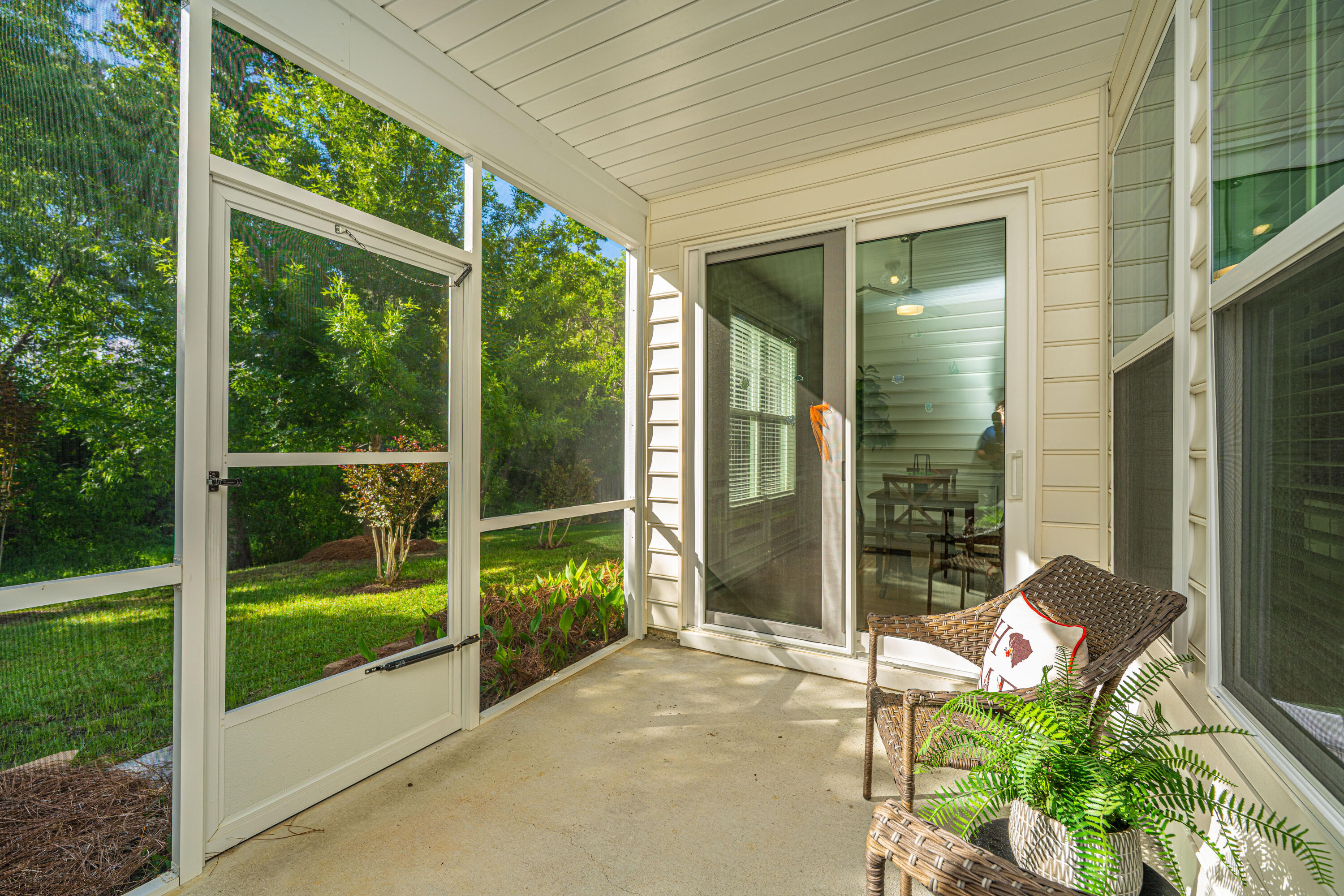 2314 Hummingbird Lane