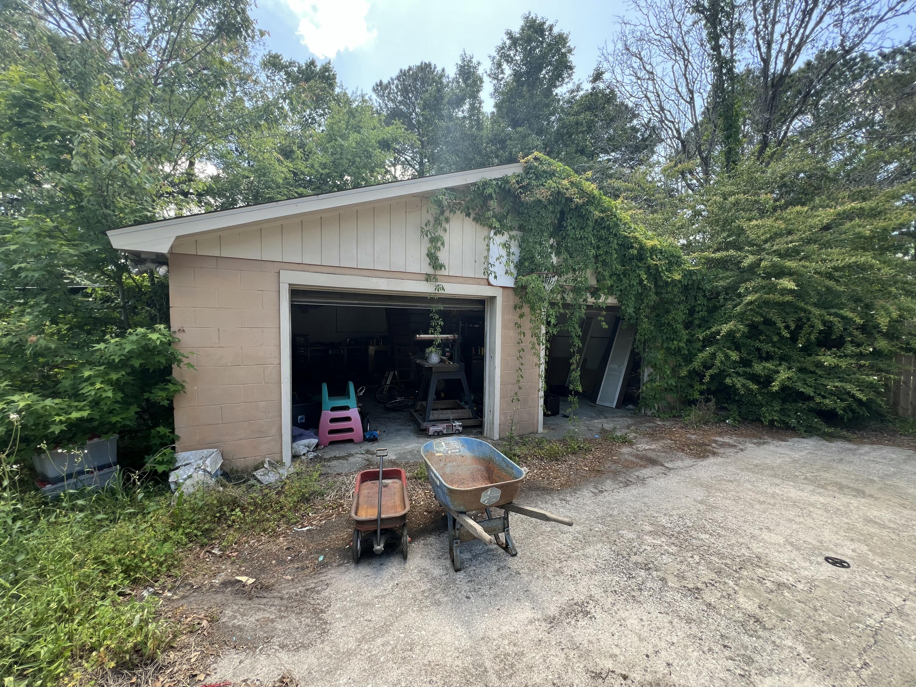 1022 Miles Jamison Road