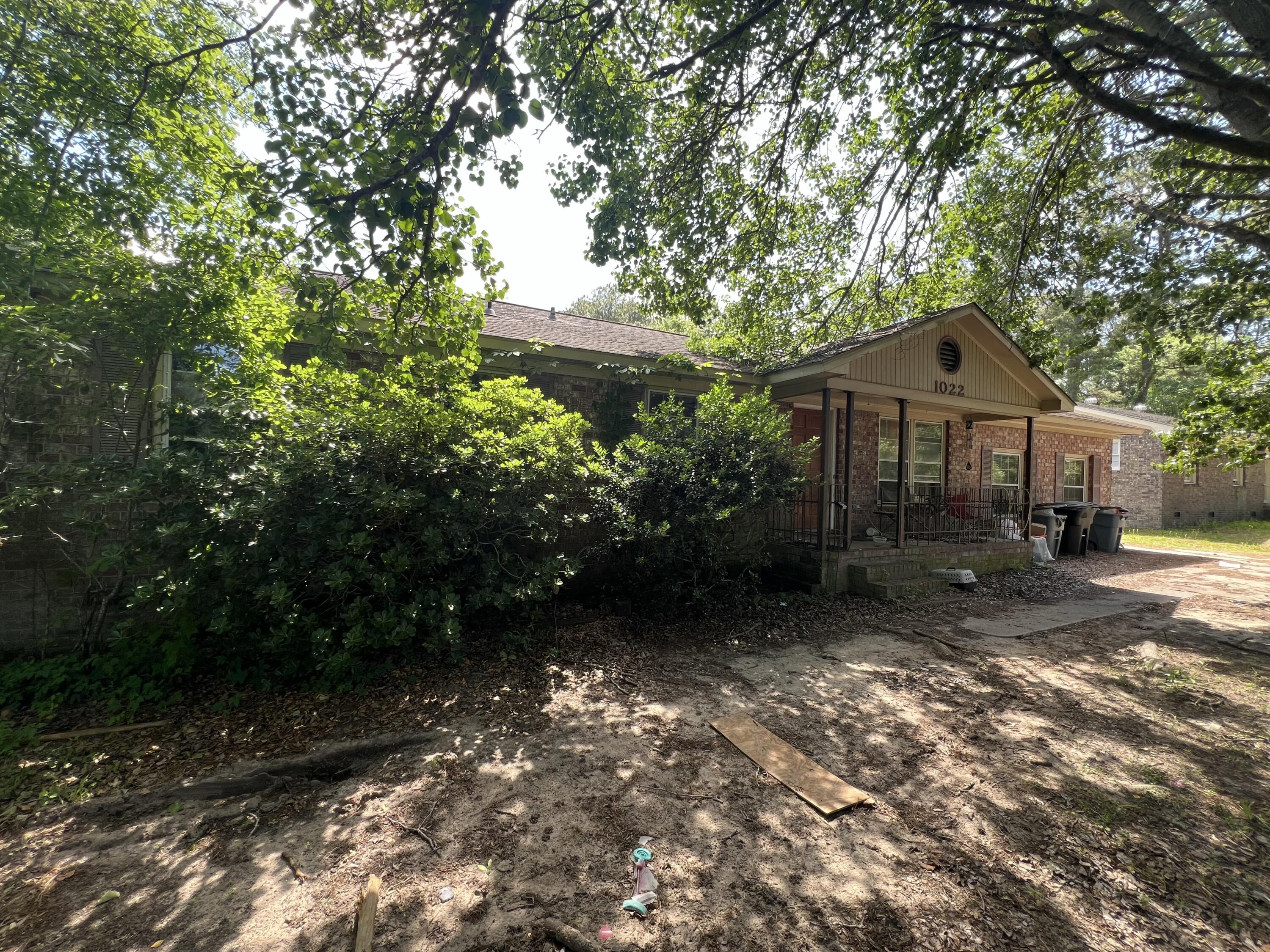 1022 Miles Jamison Road