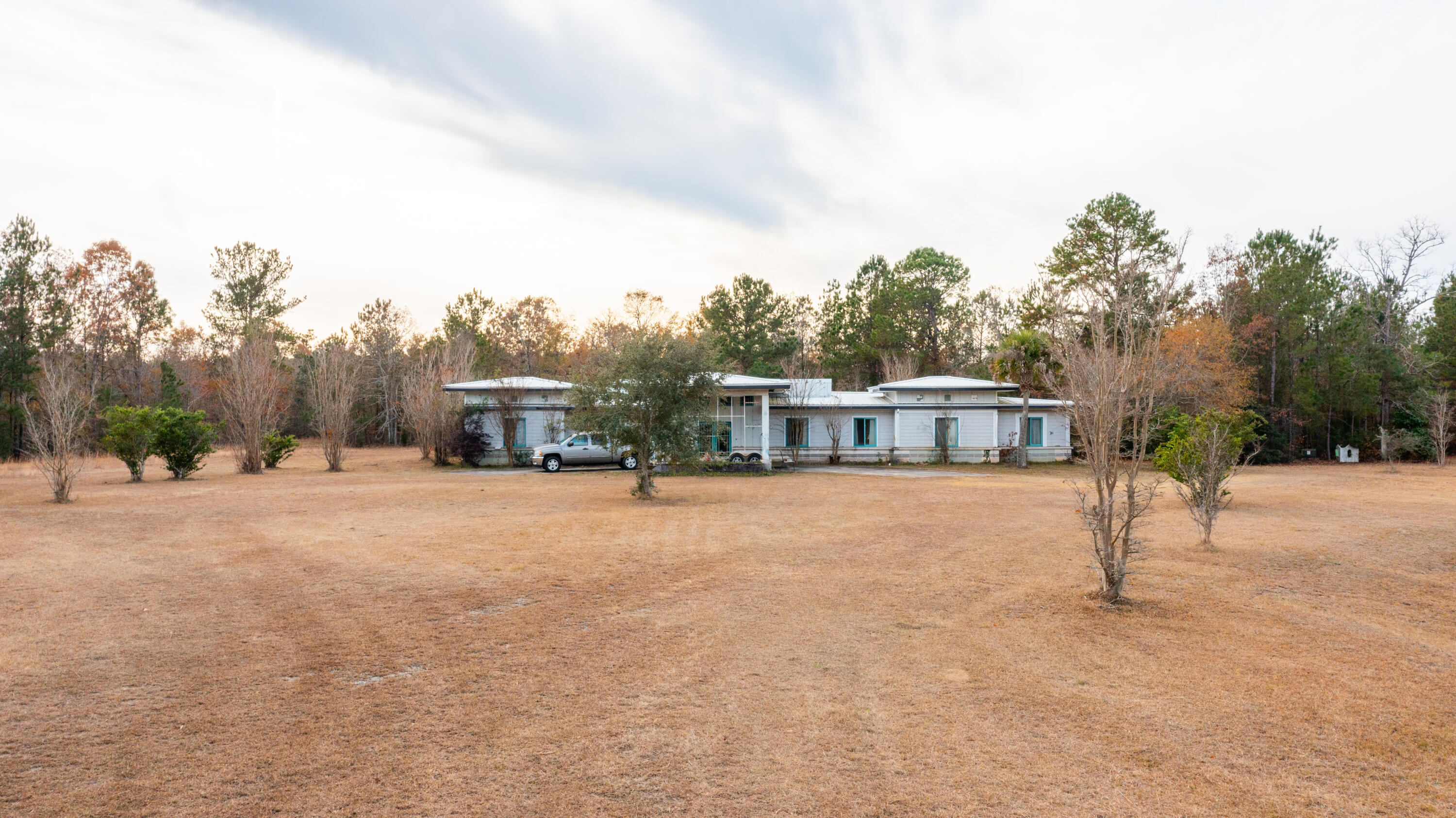 280 Royalegates Court