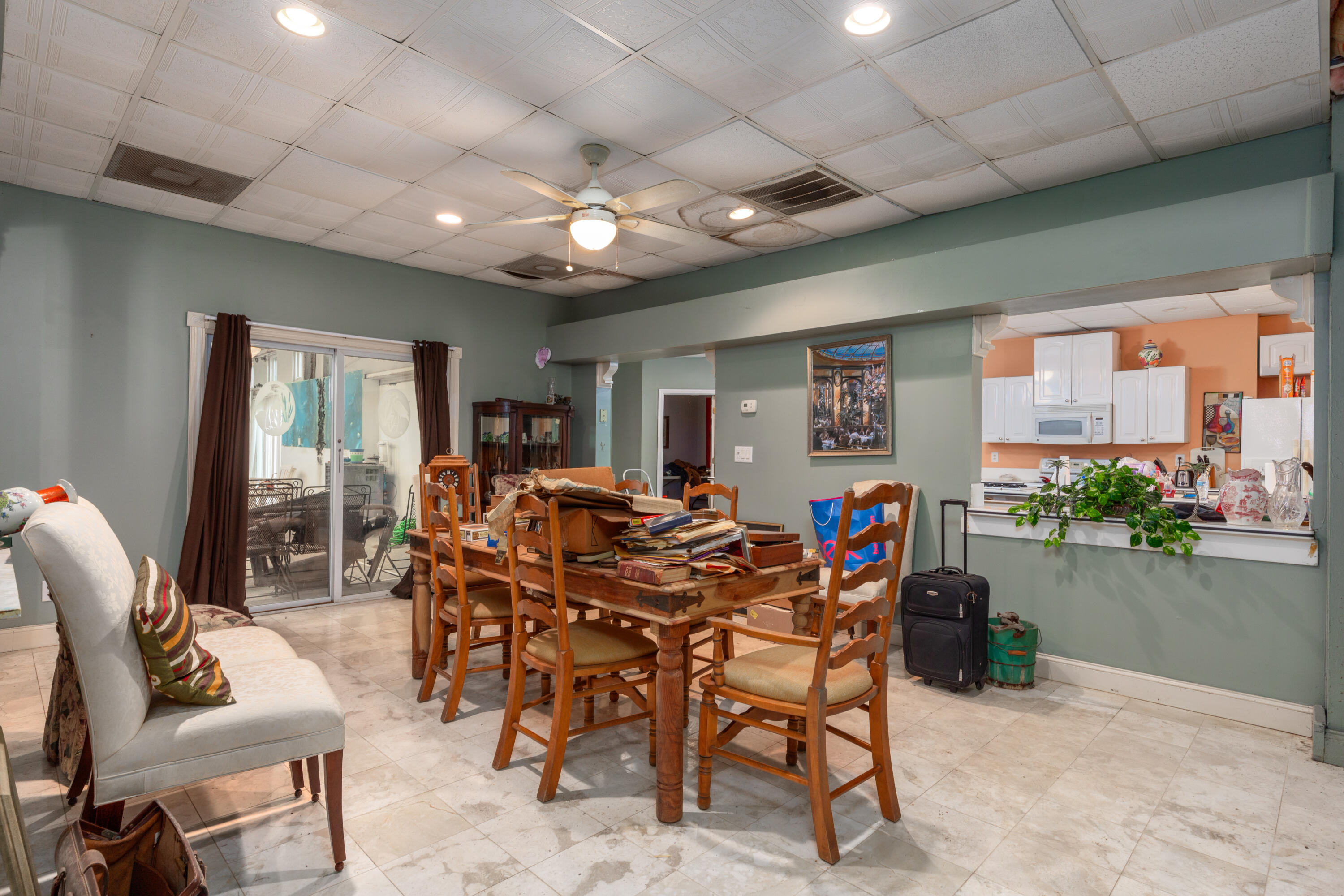 280 Royalegates Court