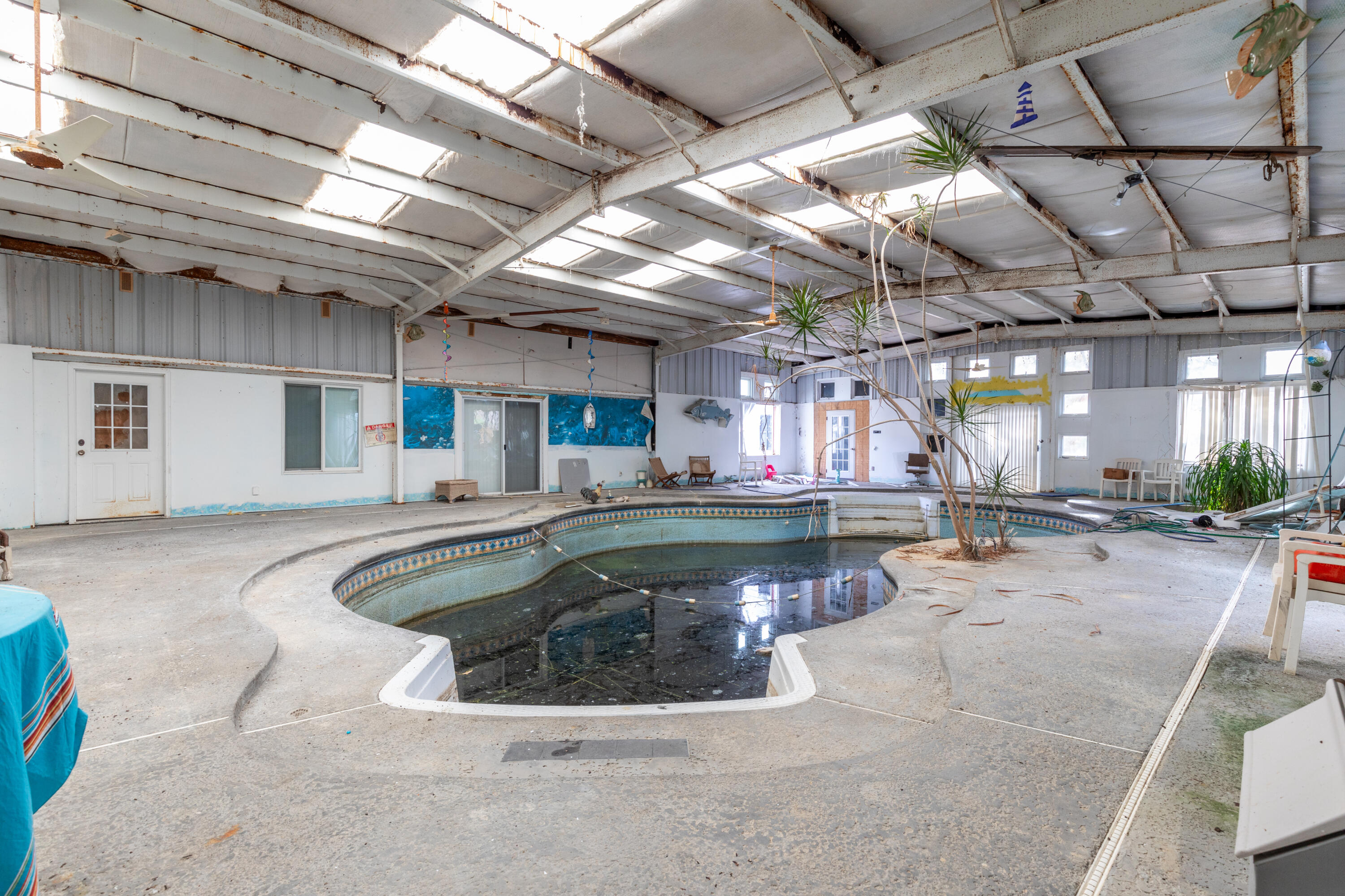 280 Royalegates Court