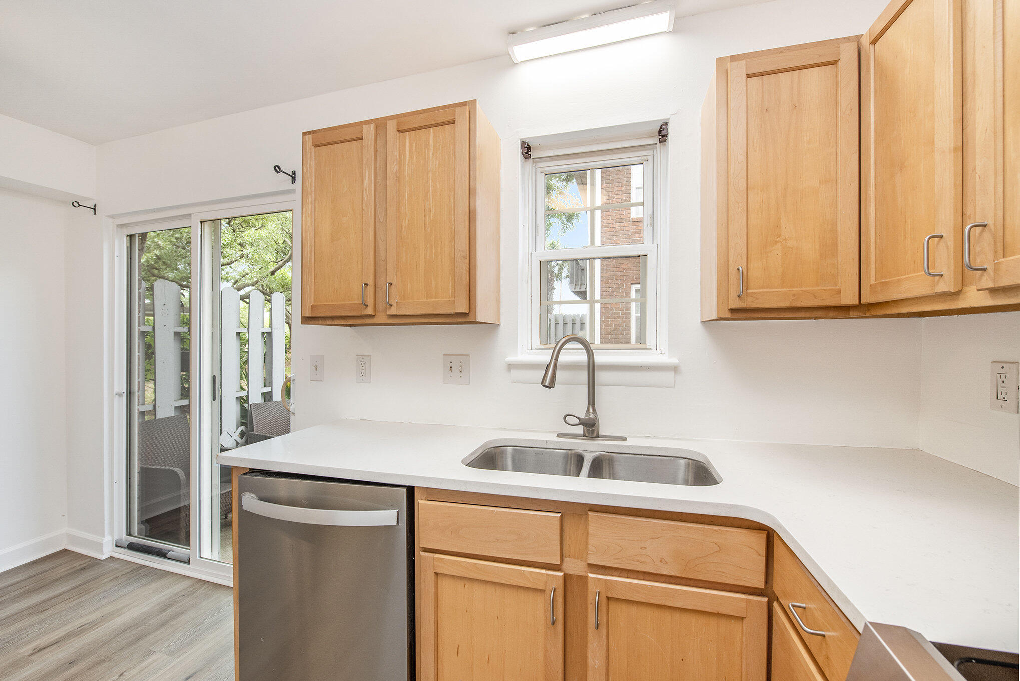 21 Rivers Point Row # 3c