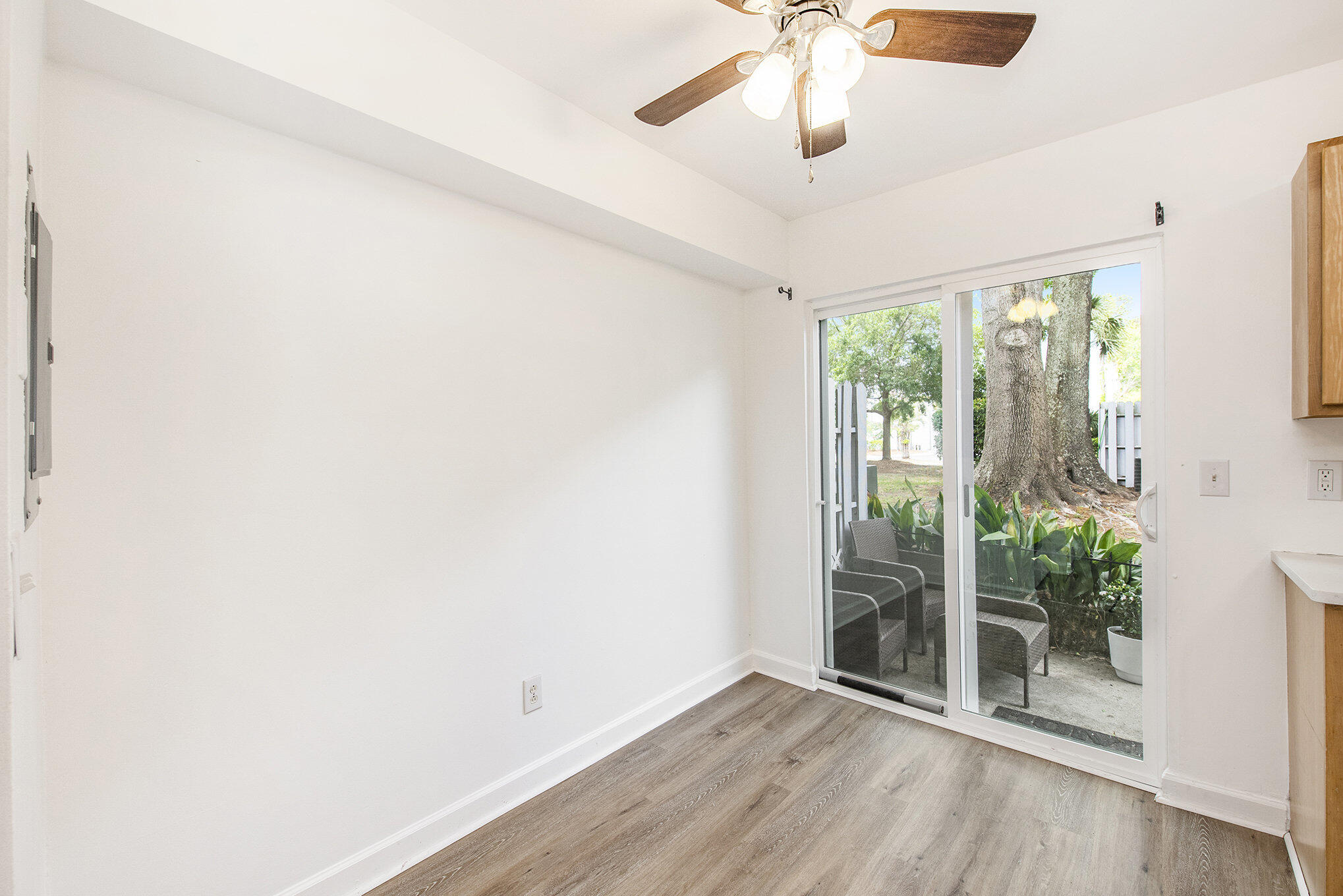 21 Rivers Point Row # 3c