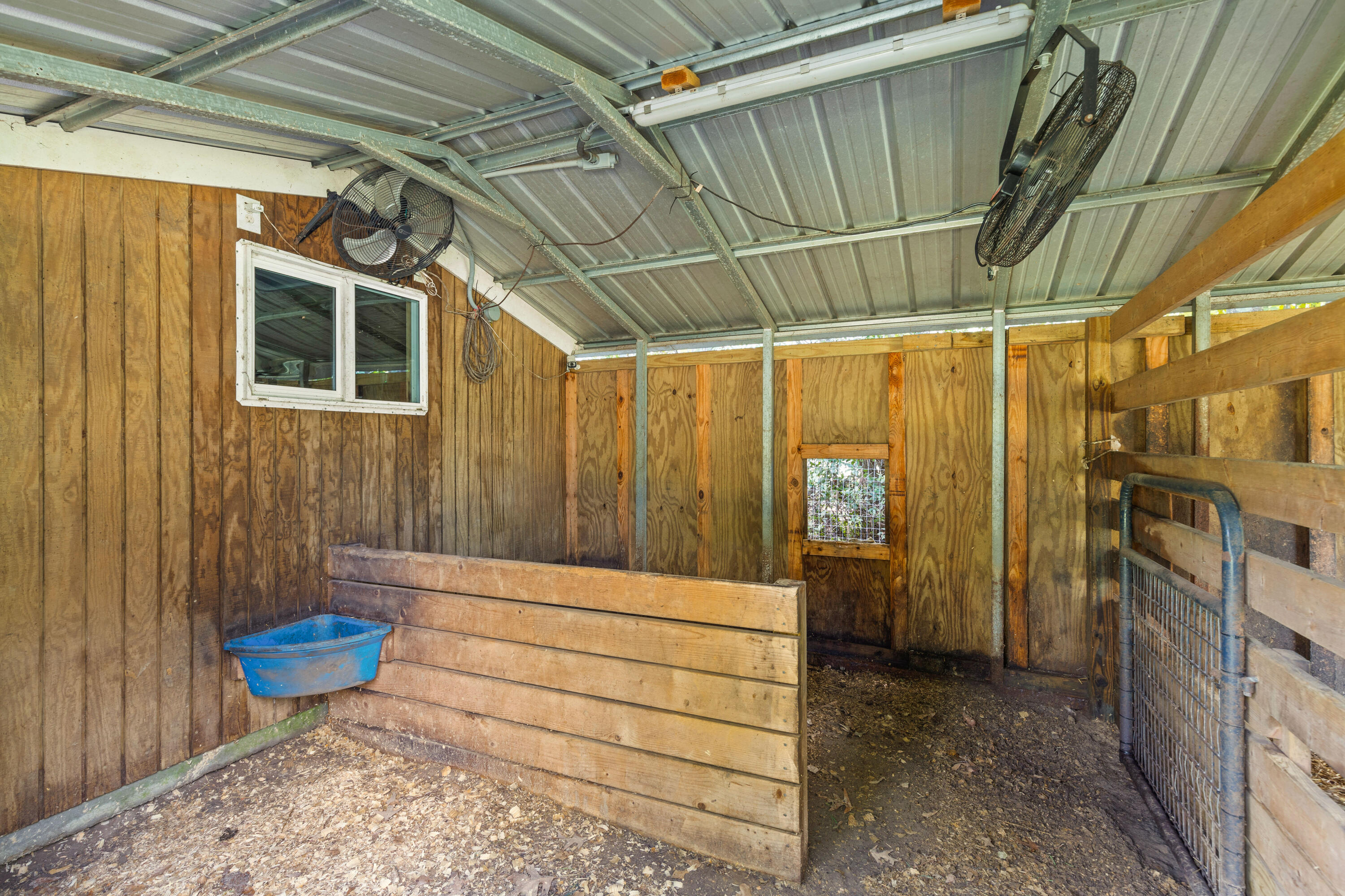 7239 Commodore Road