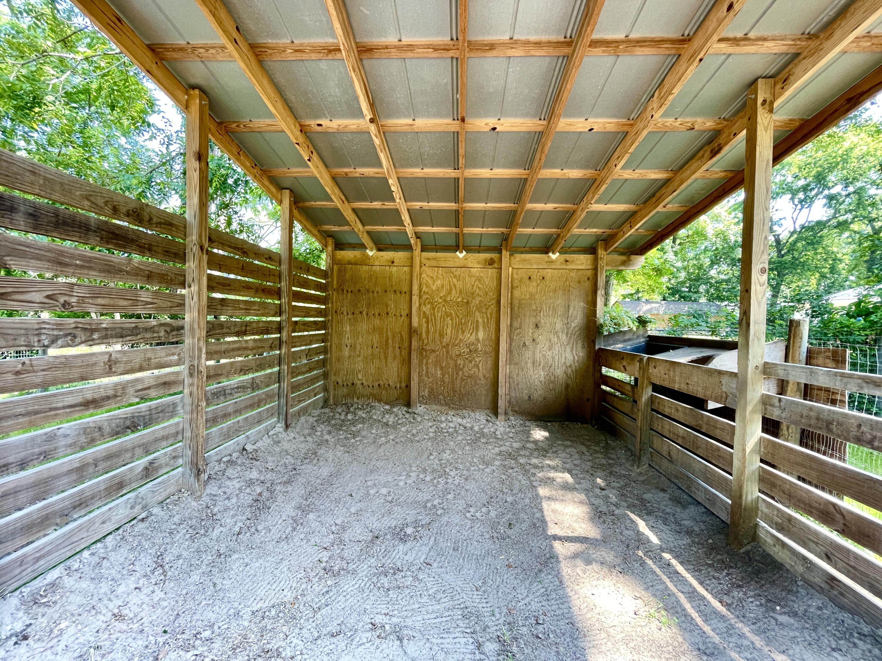 7239 Commodore Road