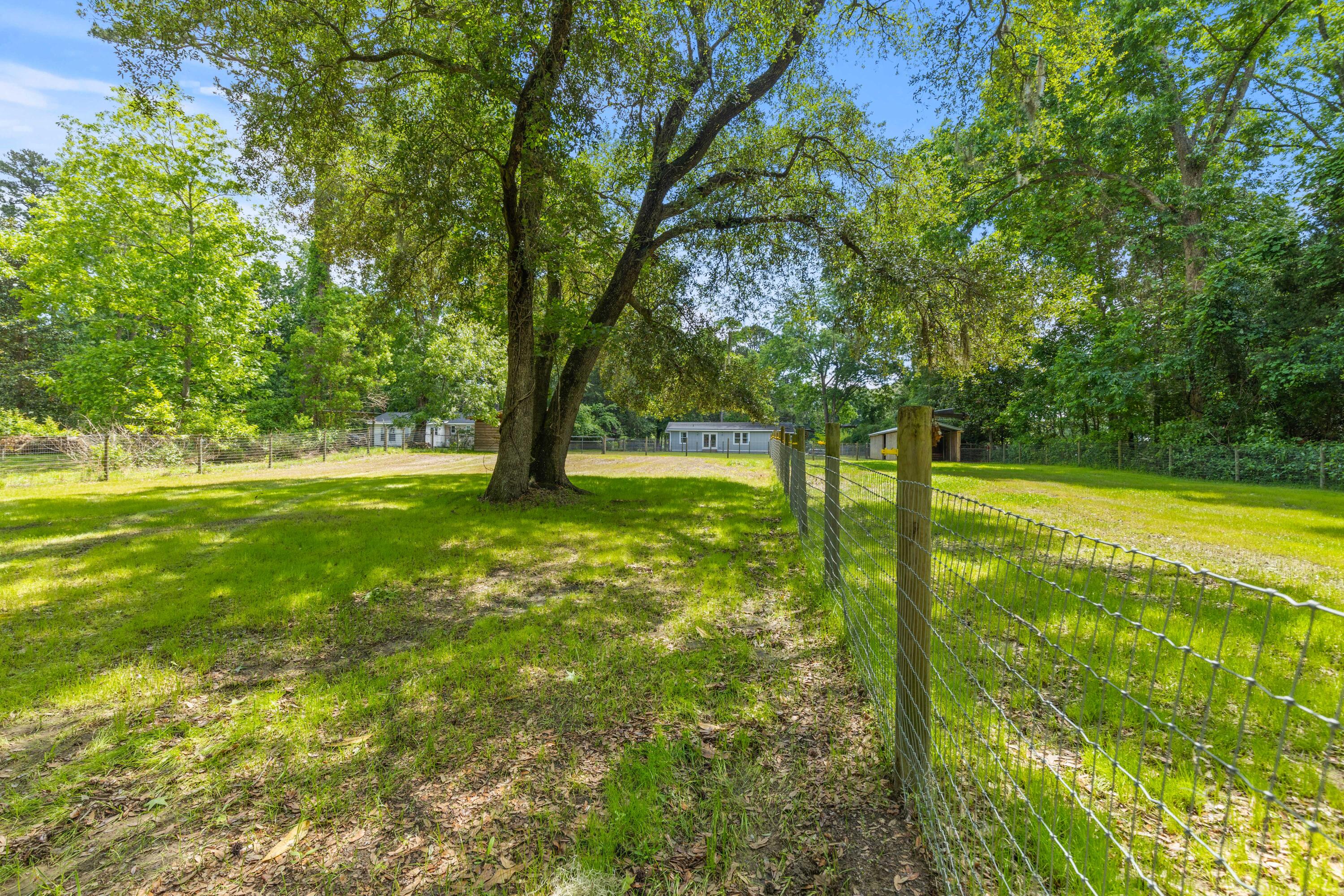 7239 Commodore Road