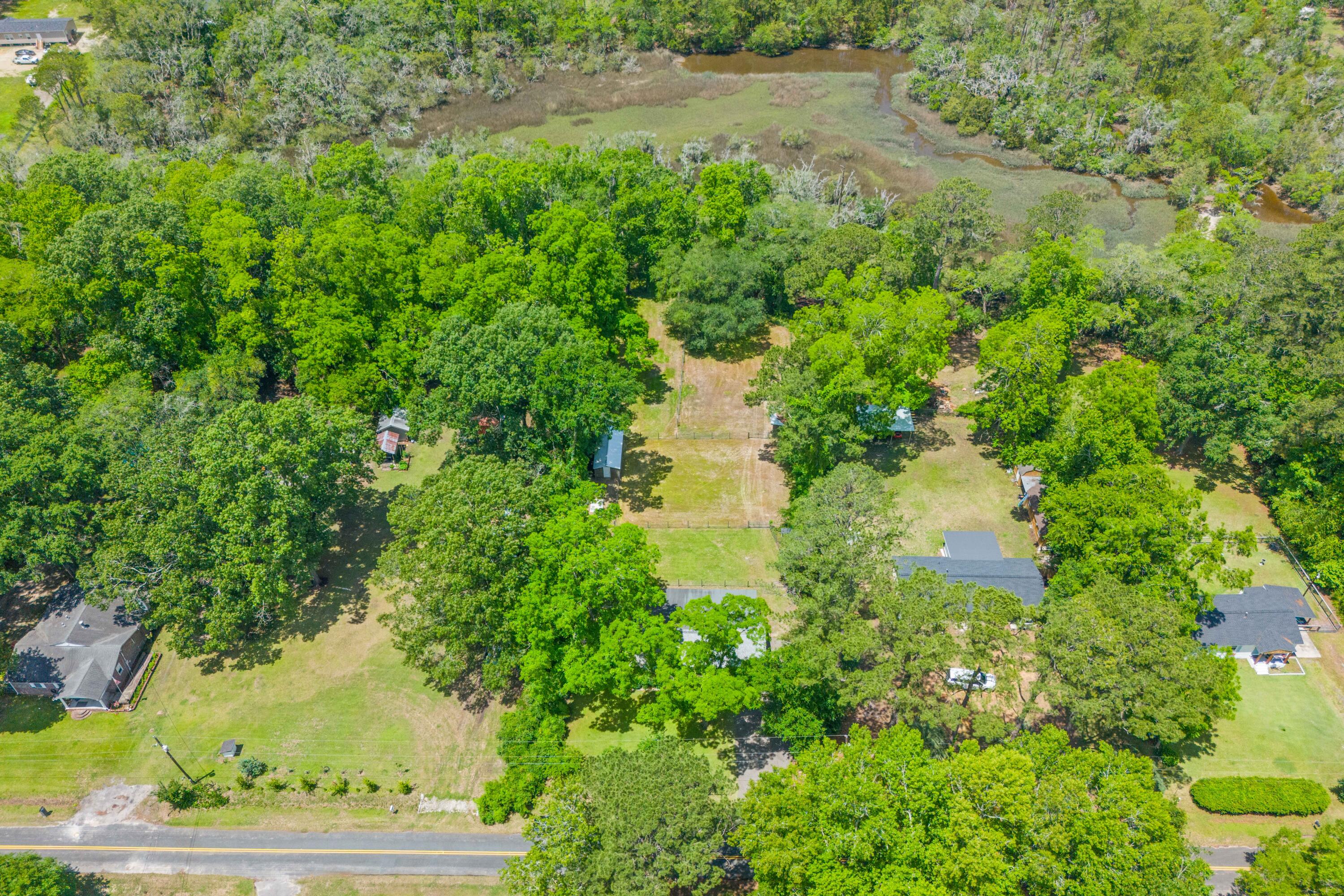 7239 Commodore Road