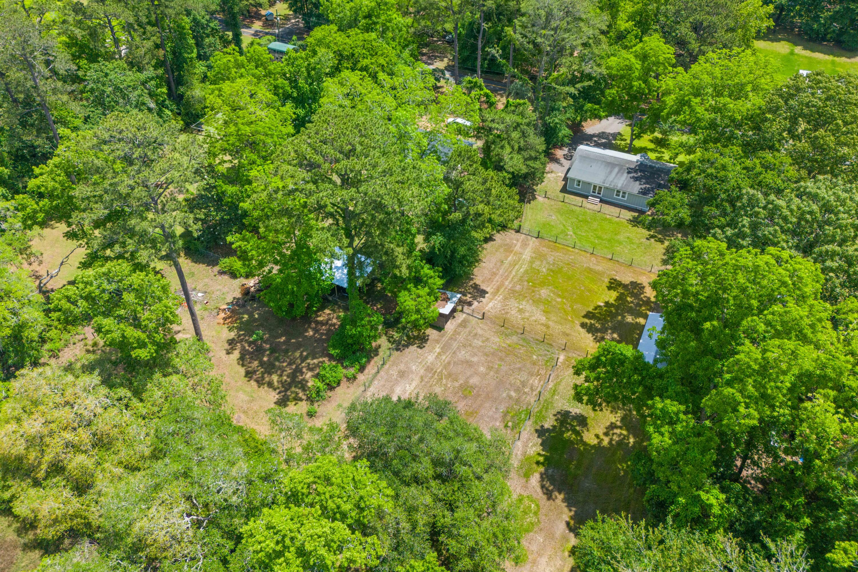 7239 Commodore Road