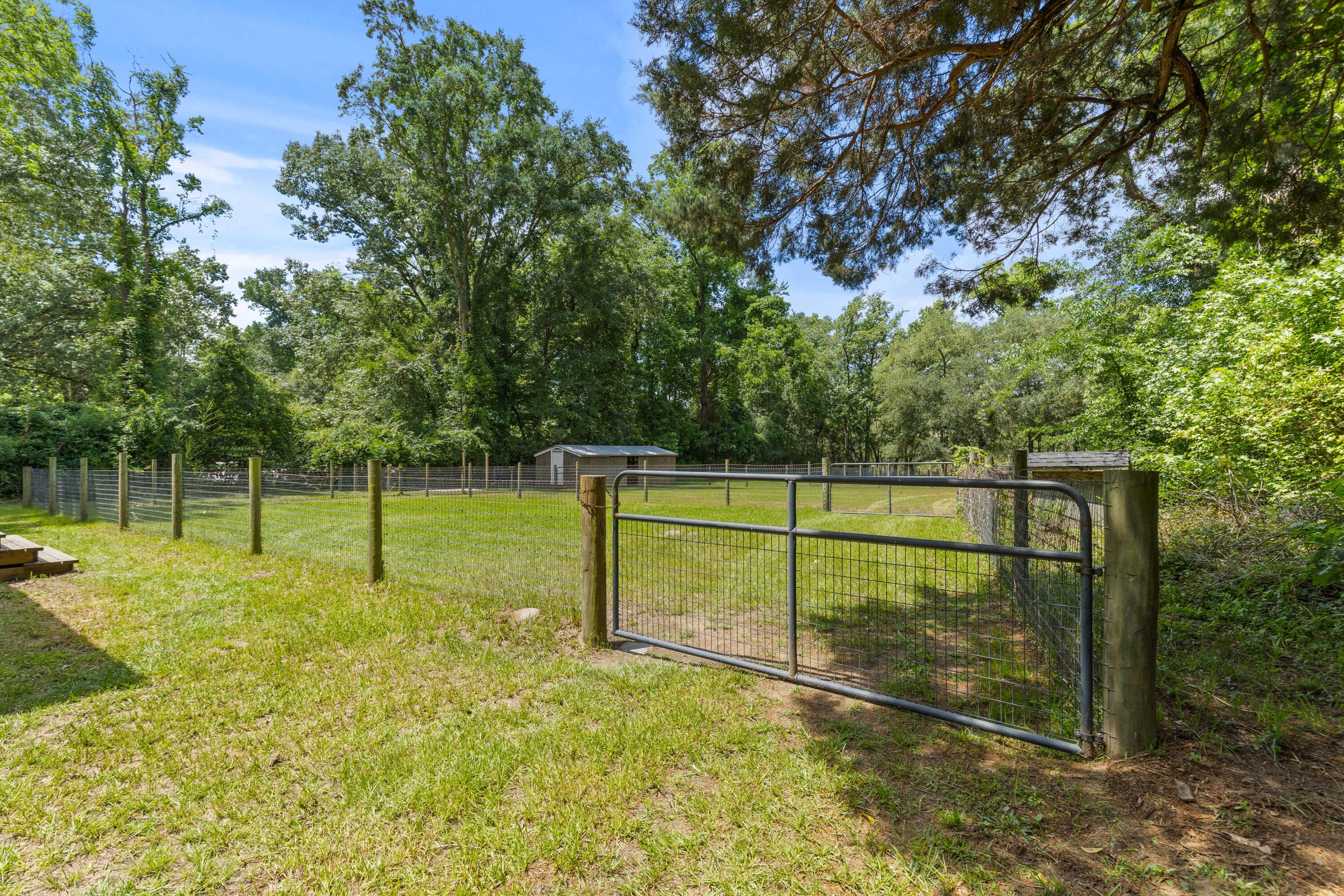7239 Commodore Road
