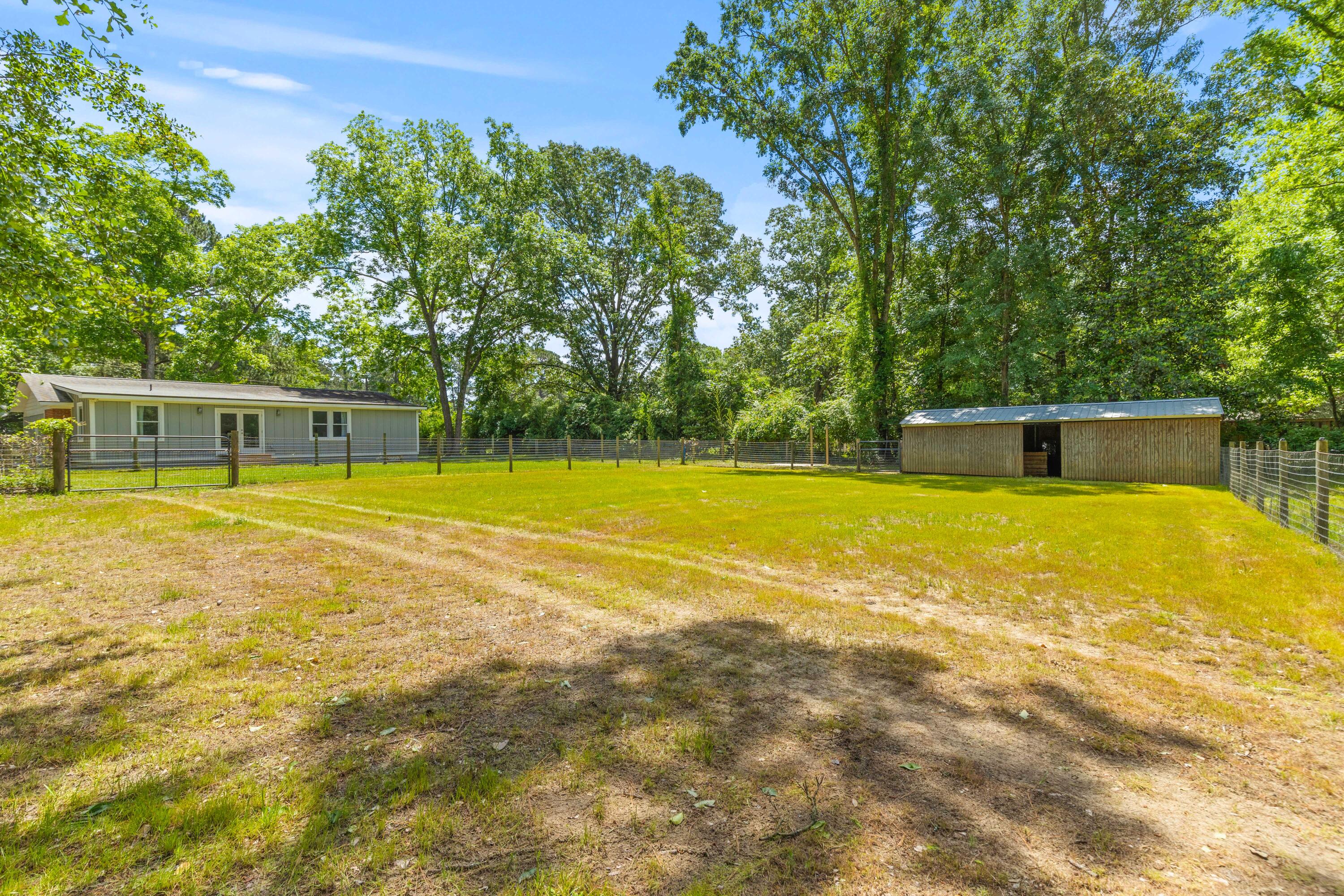 7239 Commodore Road