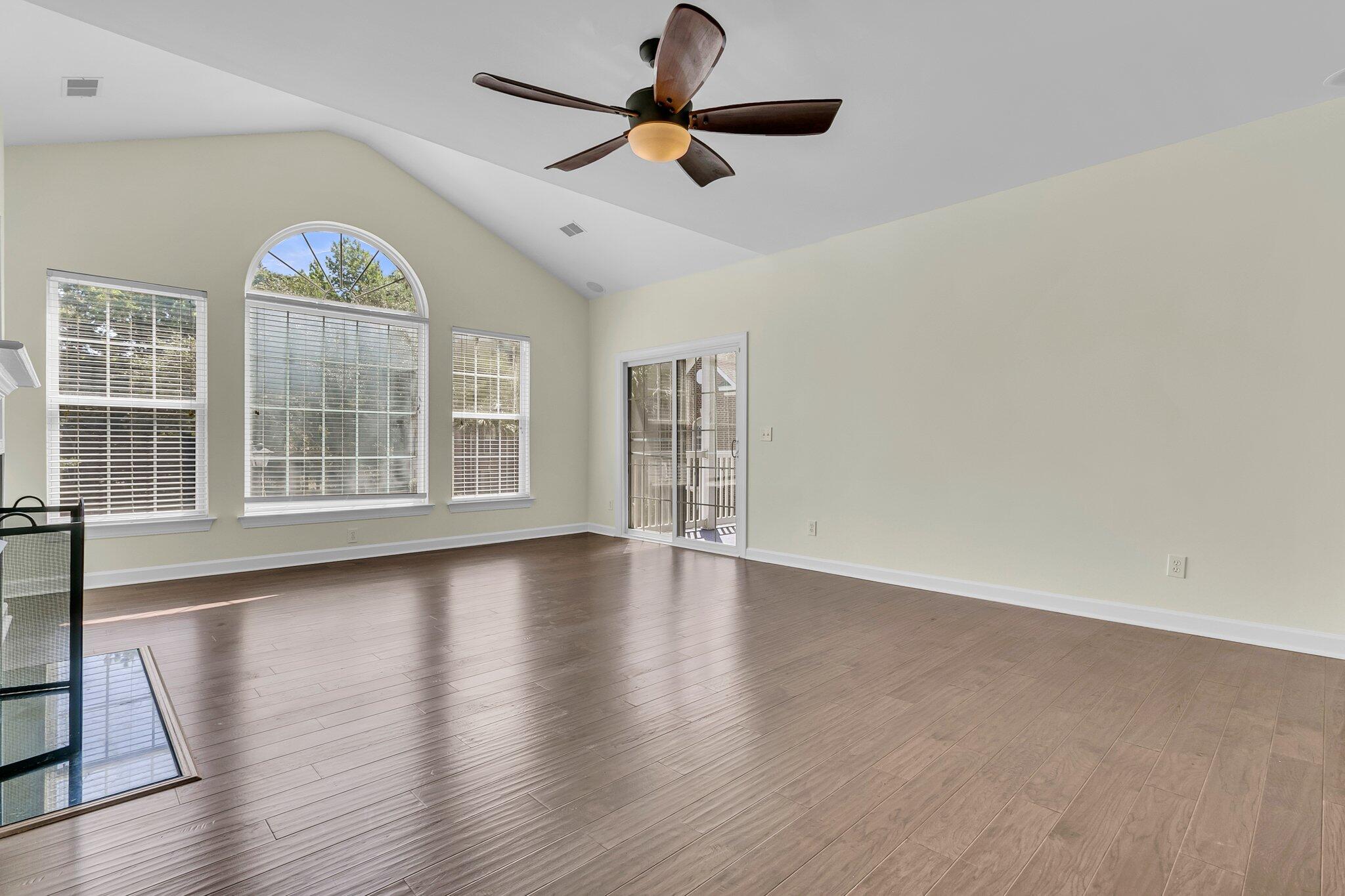 1631 Camfield Lane