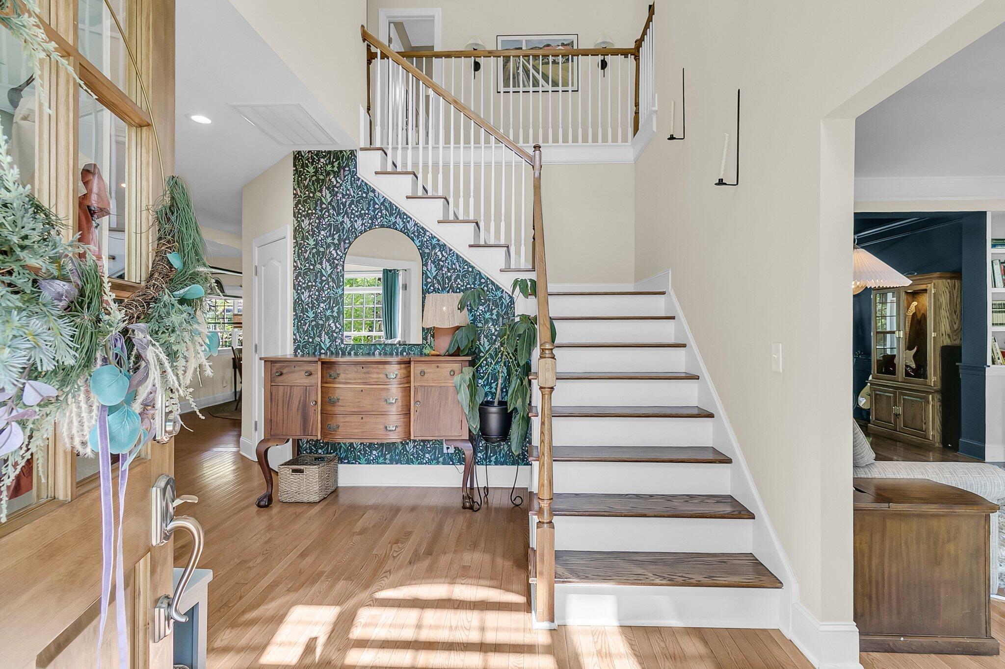 1828 S James Gregarie Road