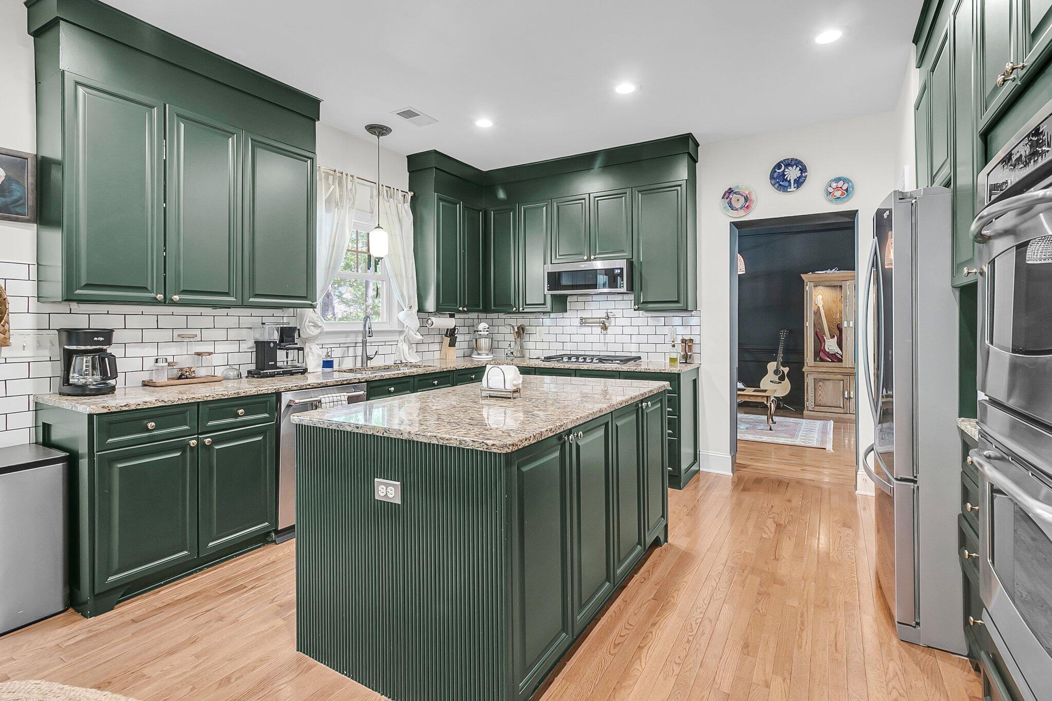 1828 S James Gregarie Road