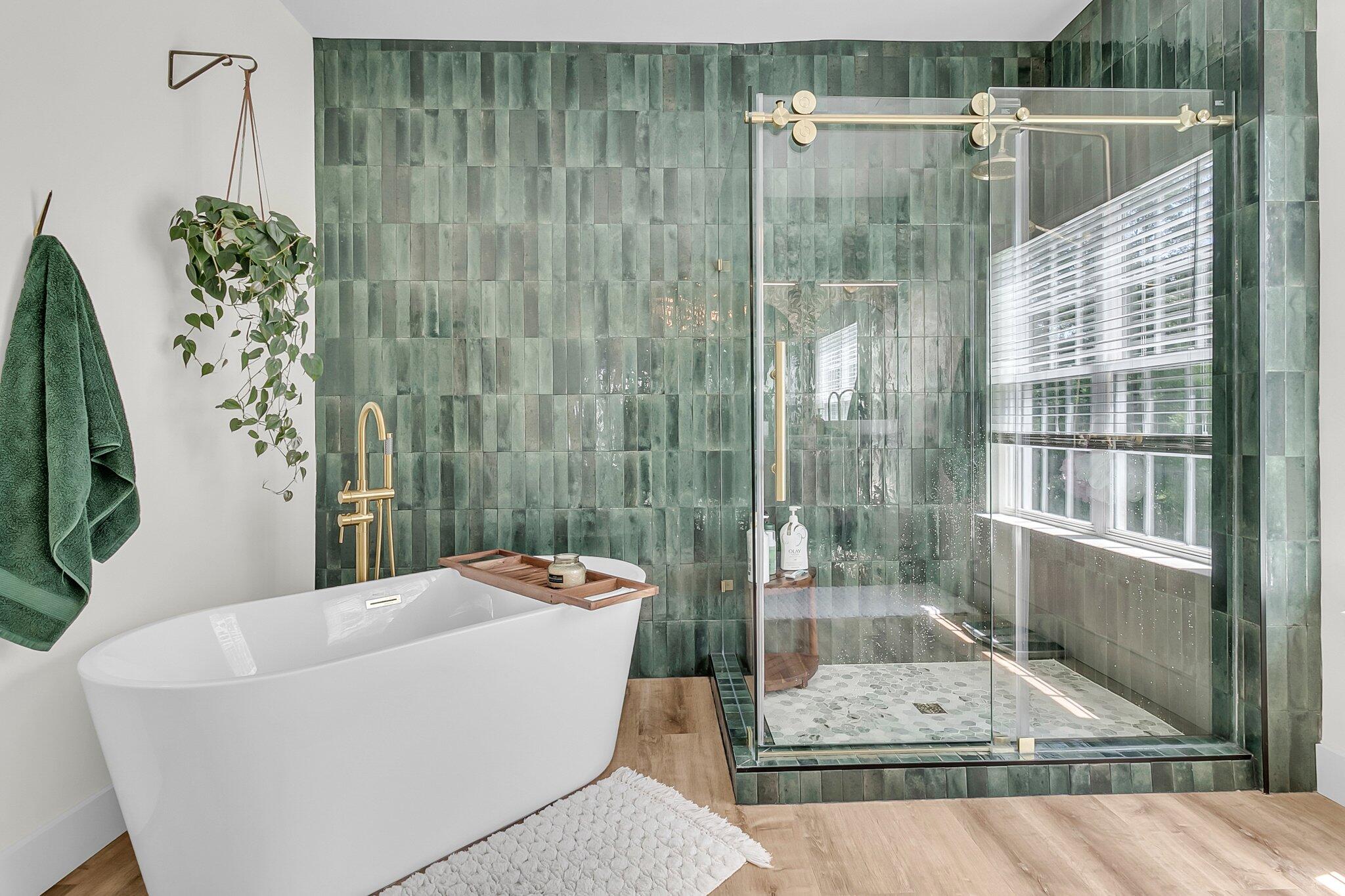 1828 S James Gregarie Road