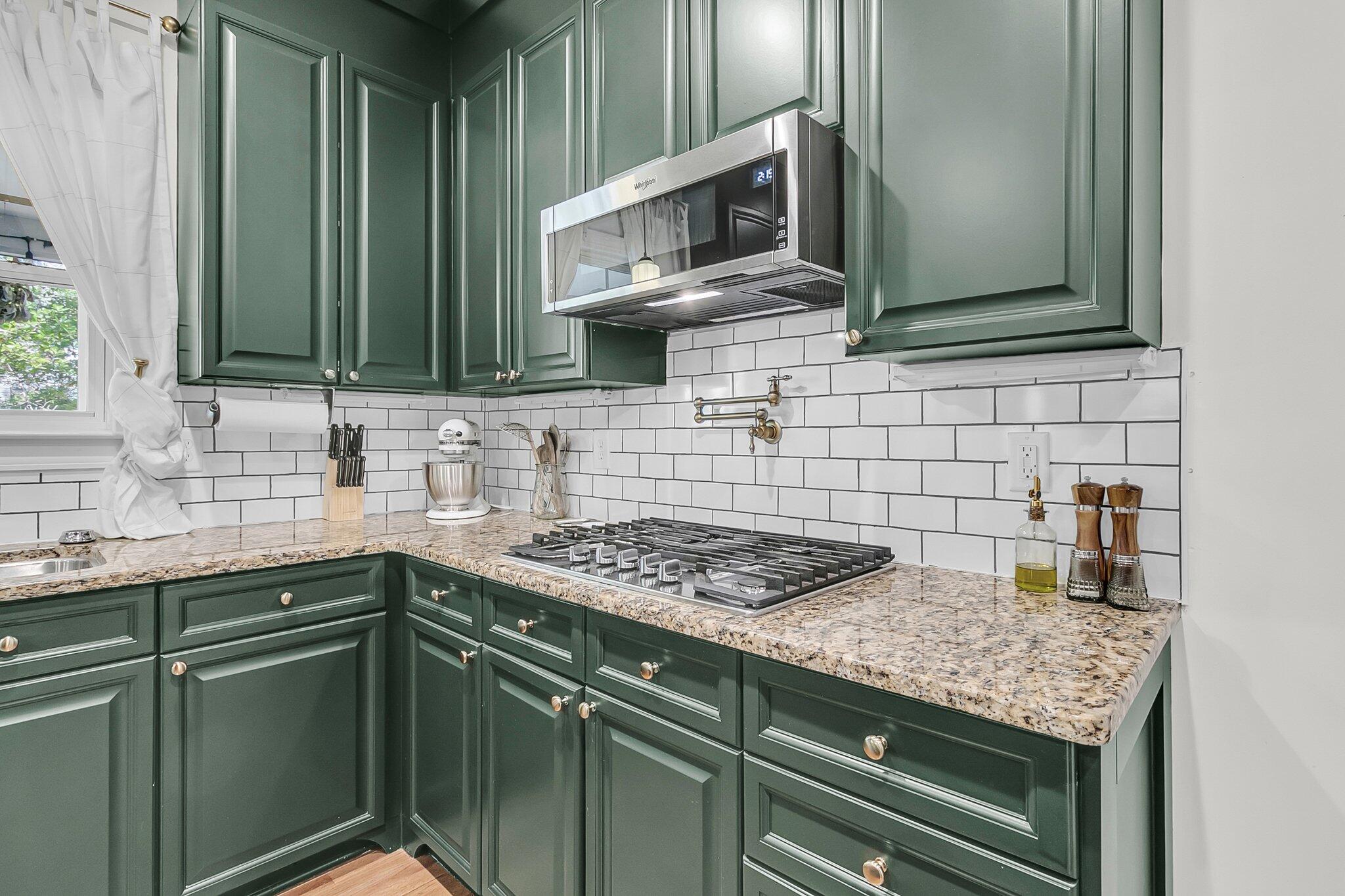 1828 S James Gregarie Road