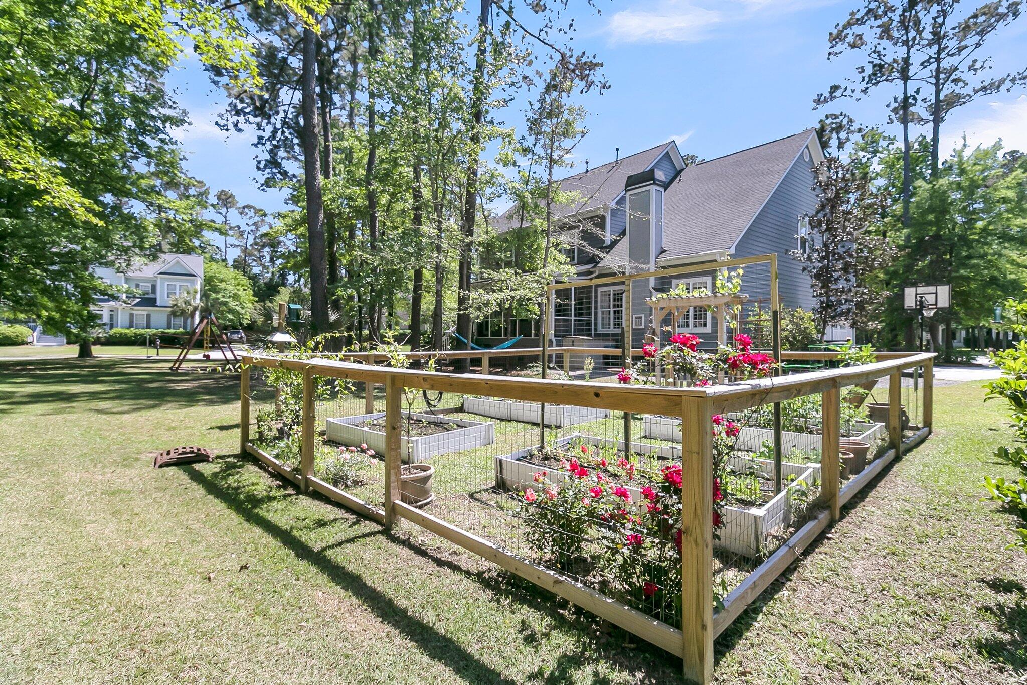 1828 S James Gregarie Road