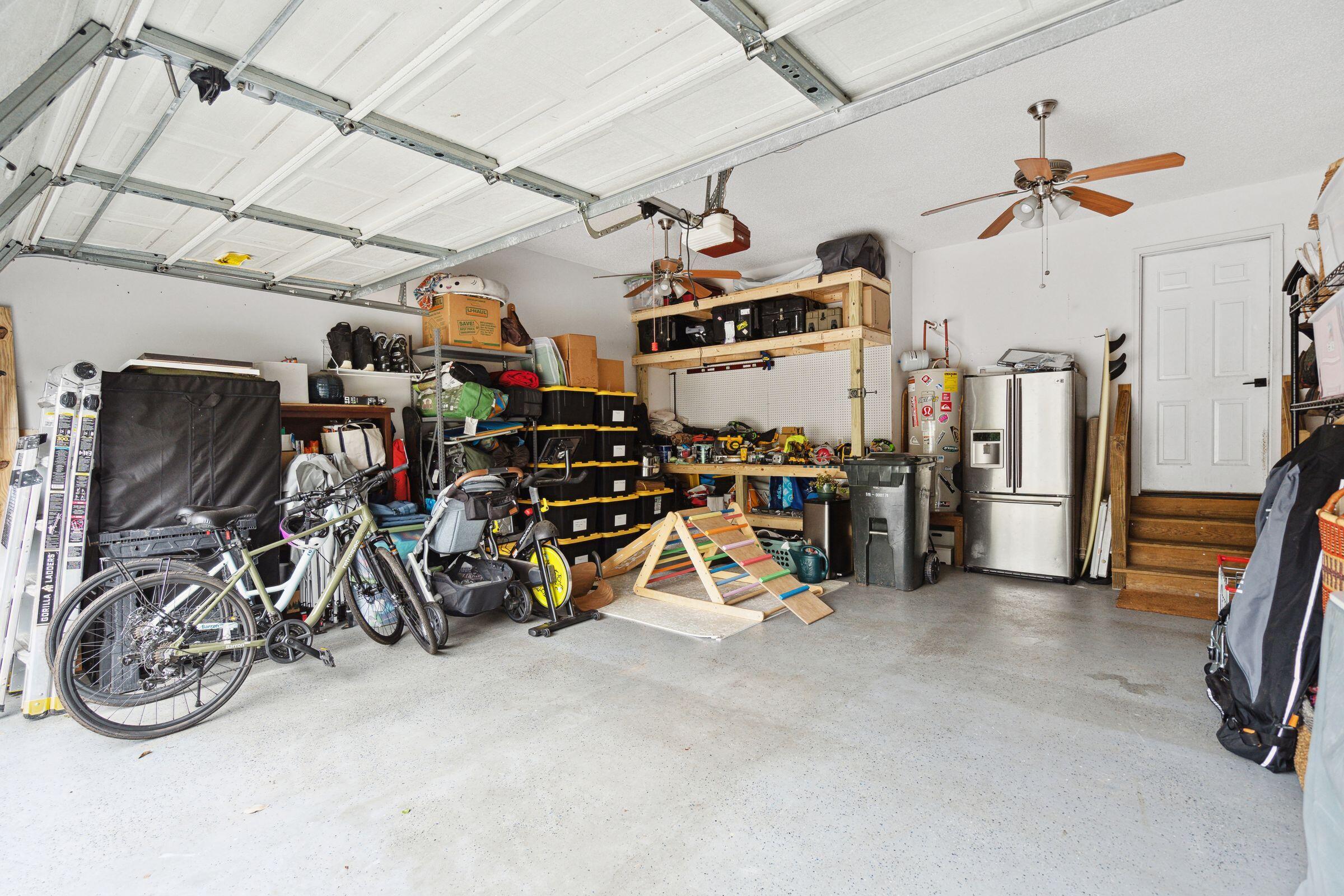 1077 Farmington Road