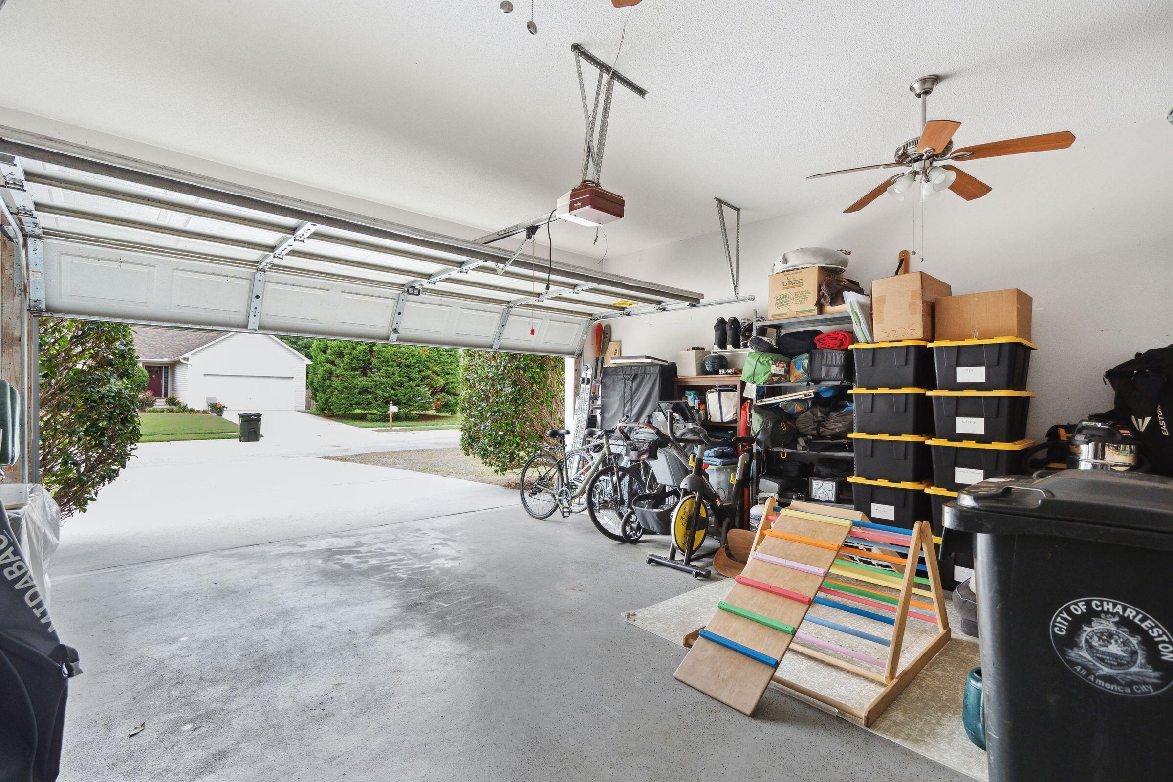 1077 Farmington Road