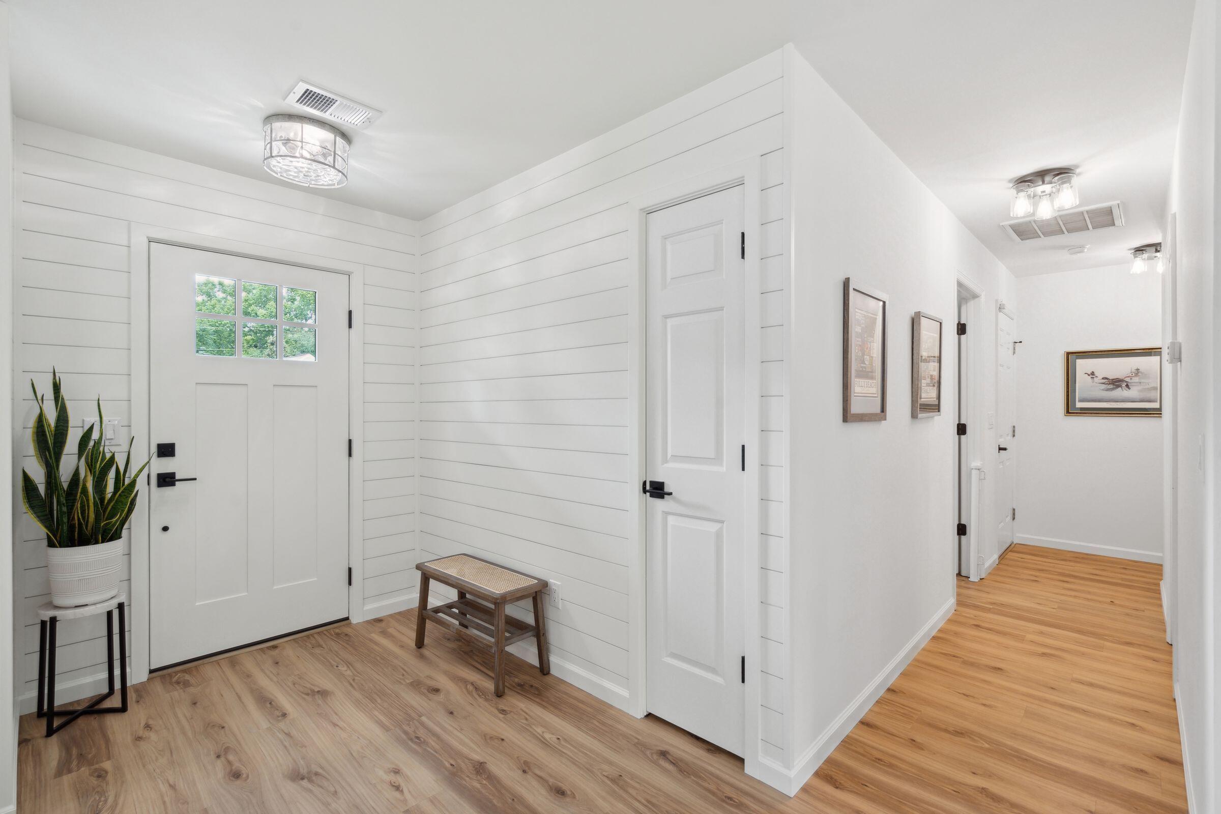 1077 Farmington Road