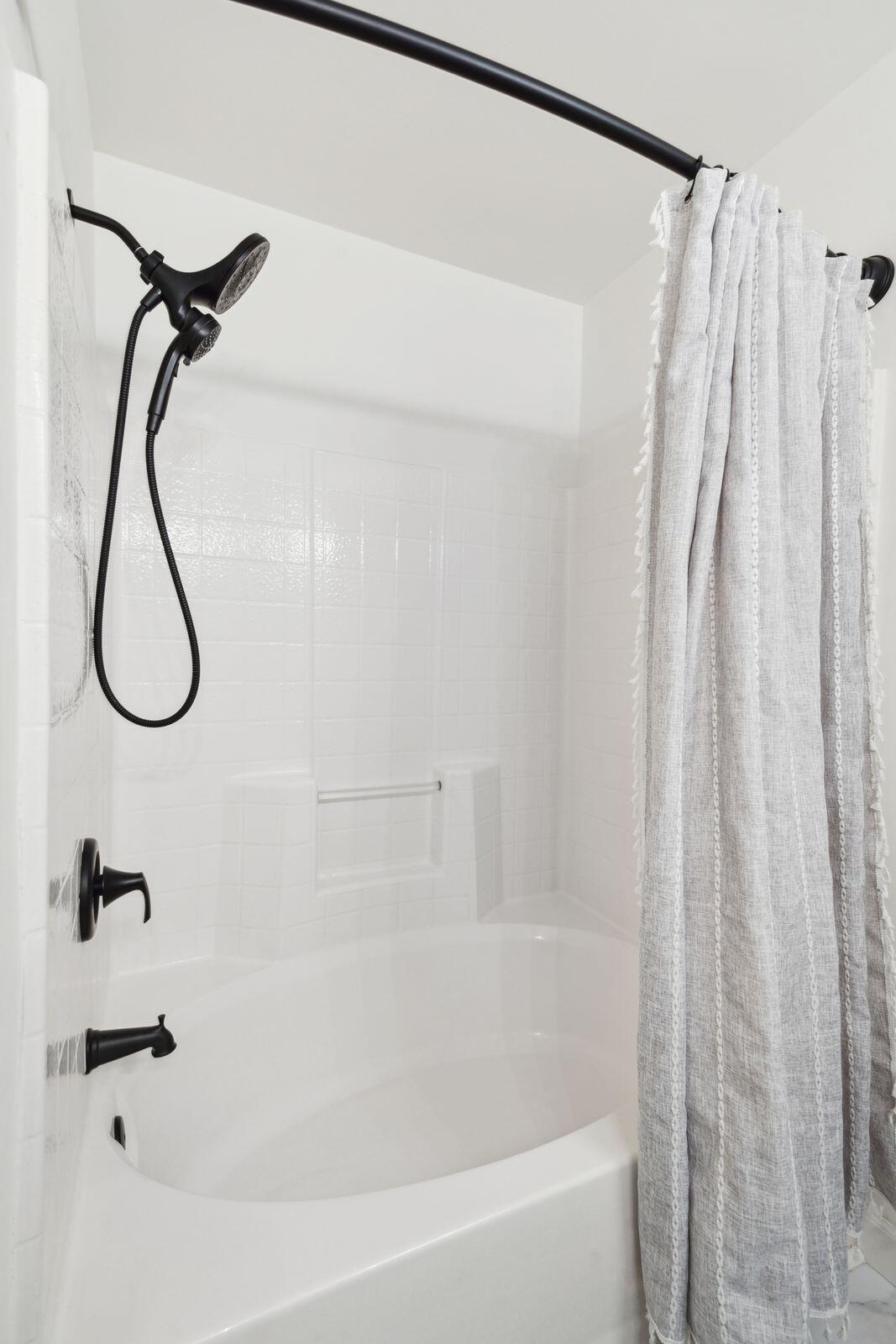 1077 Farmington Road