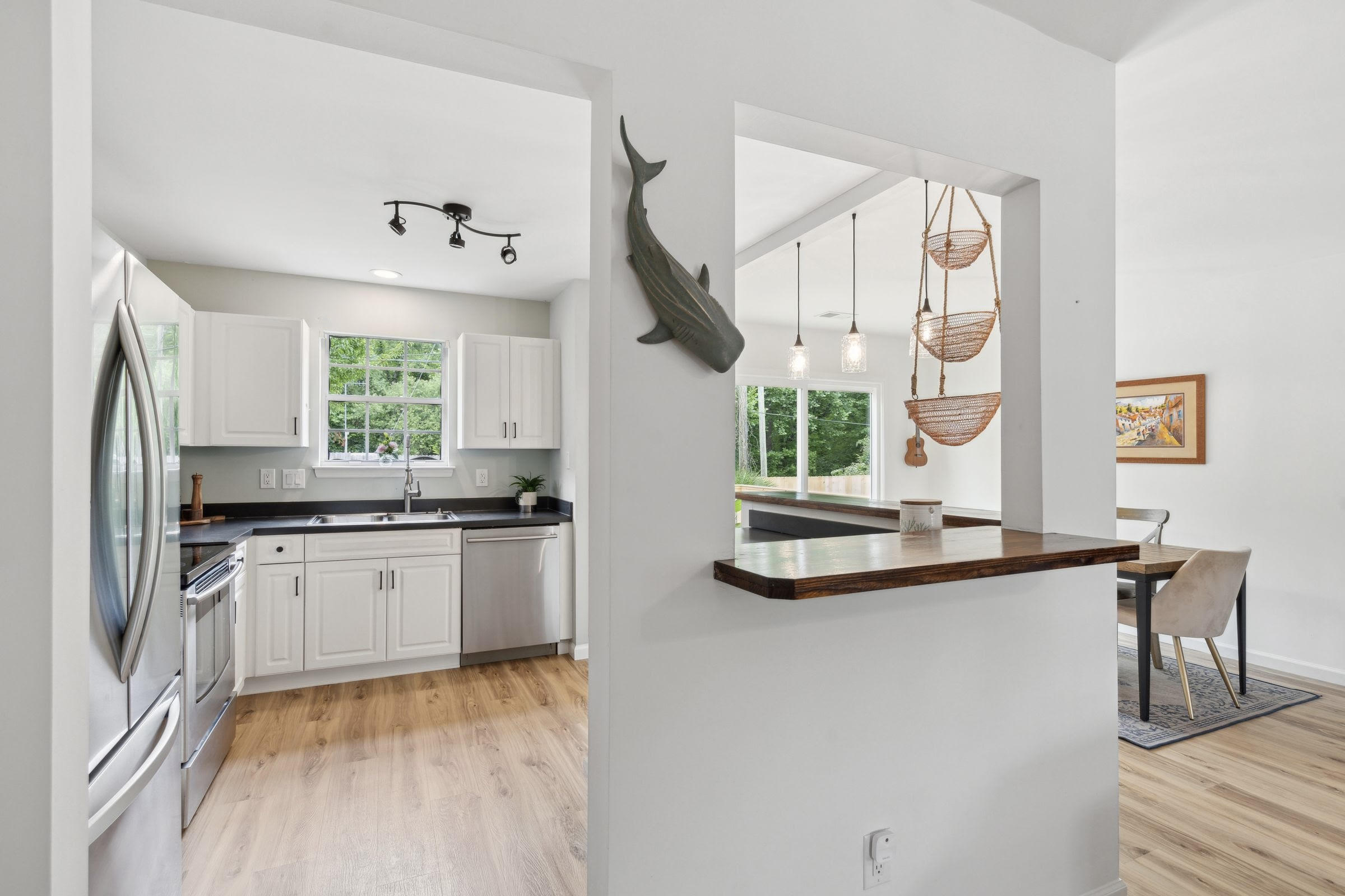 1077 Farmington Road